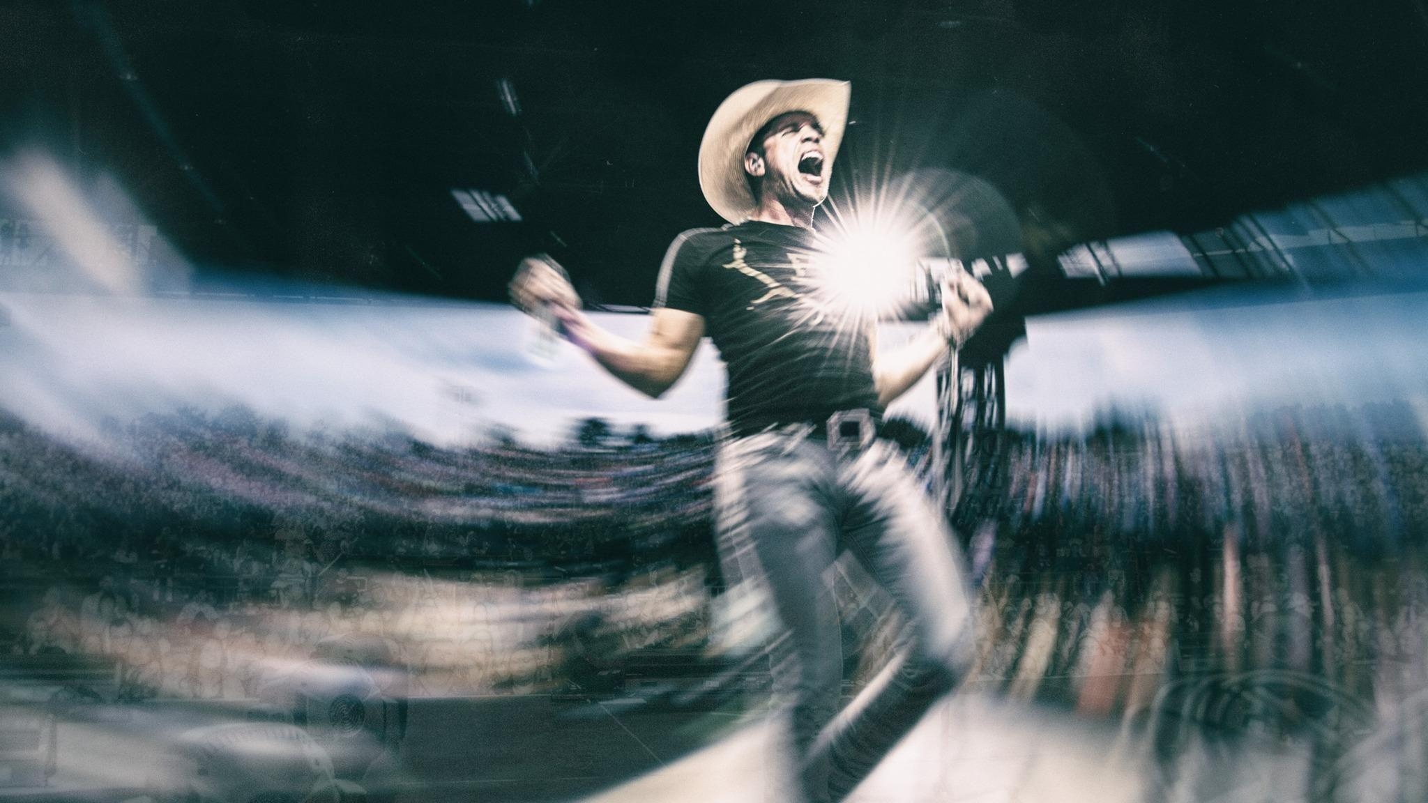 2050x1160 Dustin Lynch's Third Studio Album Took Longer Than Expected, Desktop