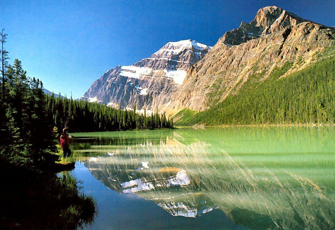 1120x770 Canadian Rockies Cavell Lake, Desktop