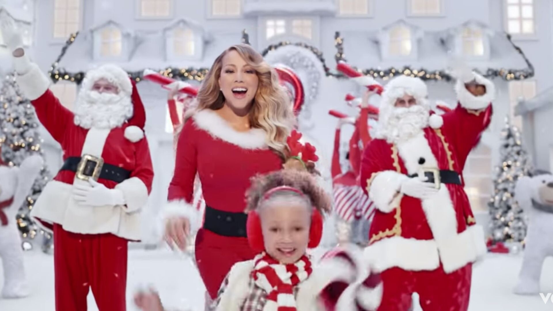 1920x1080 Mariah Carey Proves Why She's the Queen of Christmas, Desktop