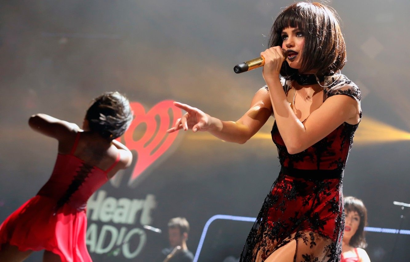 1340x850 Wallpaper concert, Selena Gomez, iHeart Radio image for desktop, section музыка, Desktop