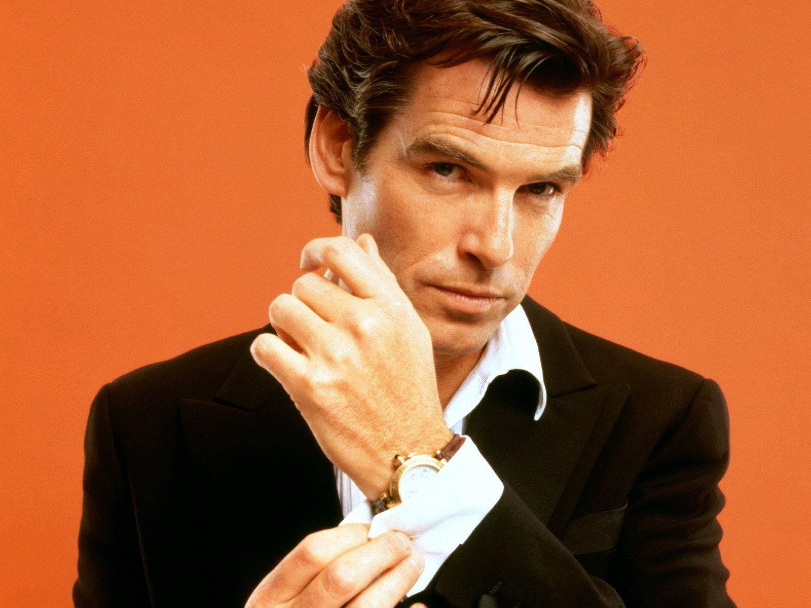 1600x1200 Pierce Brosnan Wallpaper 10 X 1199, Desktop