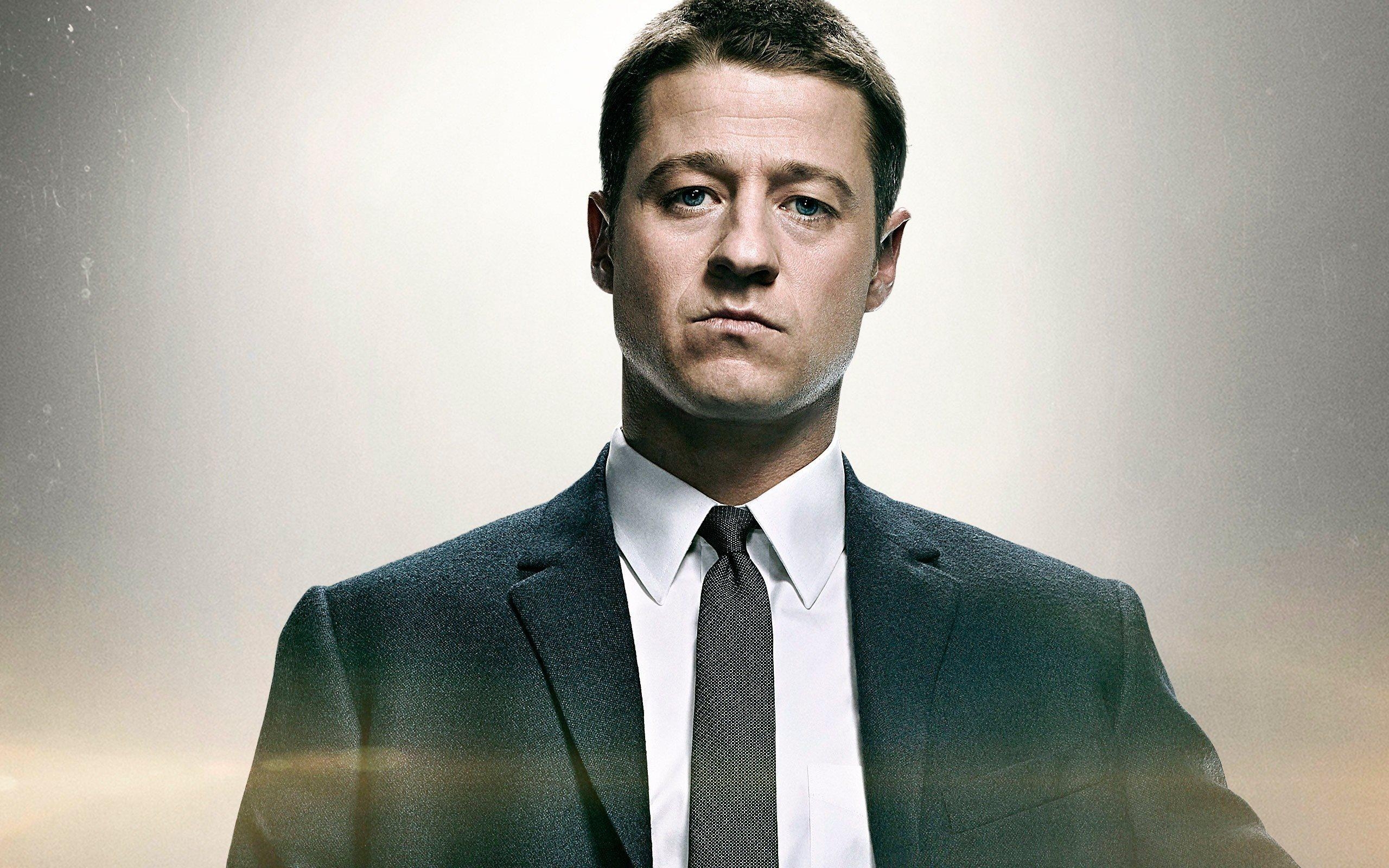 2560x1600 Download wallpaper ben mckenzie, series, gotham, james gordon, Desktop