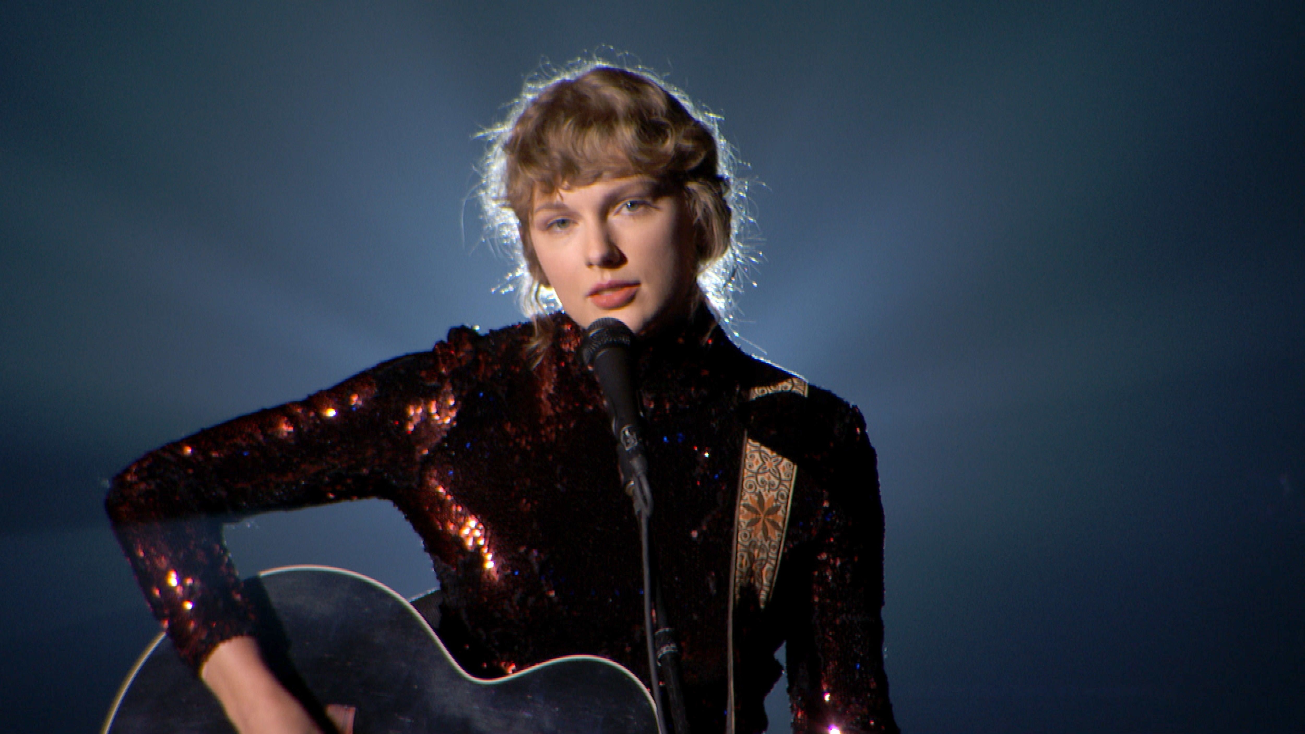 5000x2820 Taylor Swift rerecords 'Fearless, ' releasing 'Love Story', Desktop