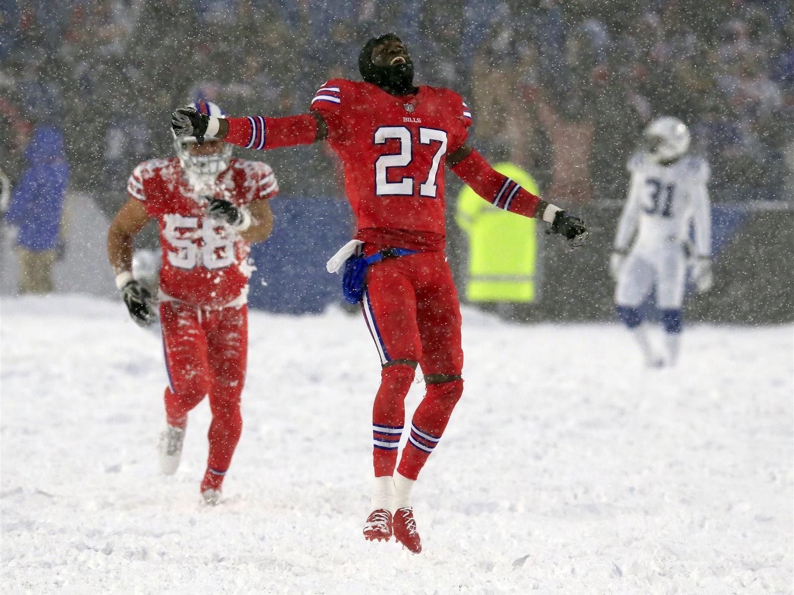 1600x1200 Tre'Davious White apologizes for blowing up Lowe's spot during snow game. Buffalo Bills News, Desktop