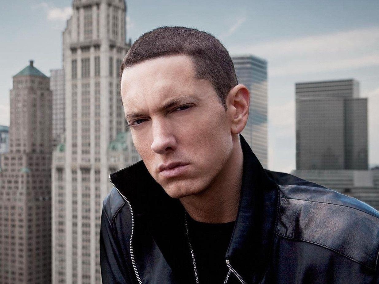 1240x930 Eminem Biography, Desktop