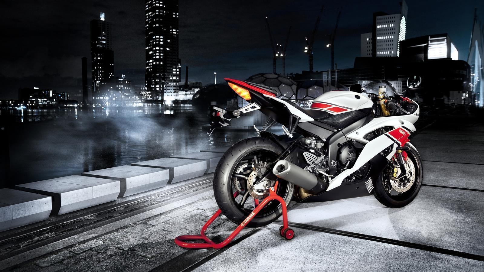 1600x900 Yamaha YZF R6 Wallpaper, Desktop