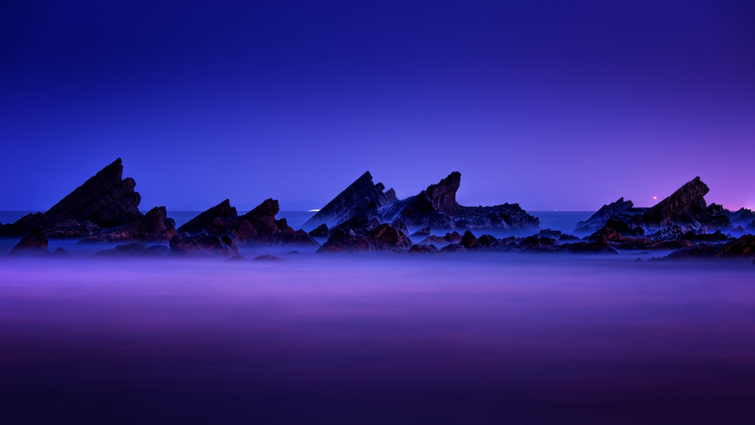 2560x1440 Rocky coast Wallpaper 4K, Seascape, Purple sky, Landscape, Desktop