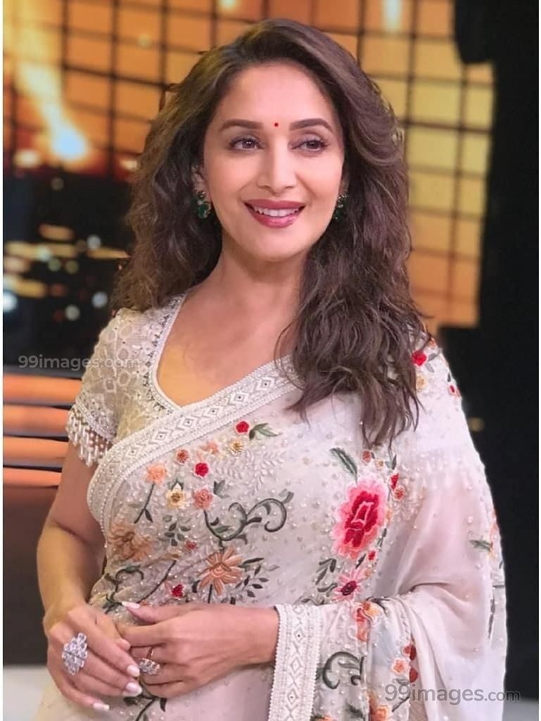 770x1030 Madhuri Dixit Beautiful HD Photohoot Stills & Mobile Wallpaper HD (1080p) - #madhuridix. Madhuri dixit saree, Madhuri dixit hot, Beautiful indian actress, Phone