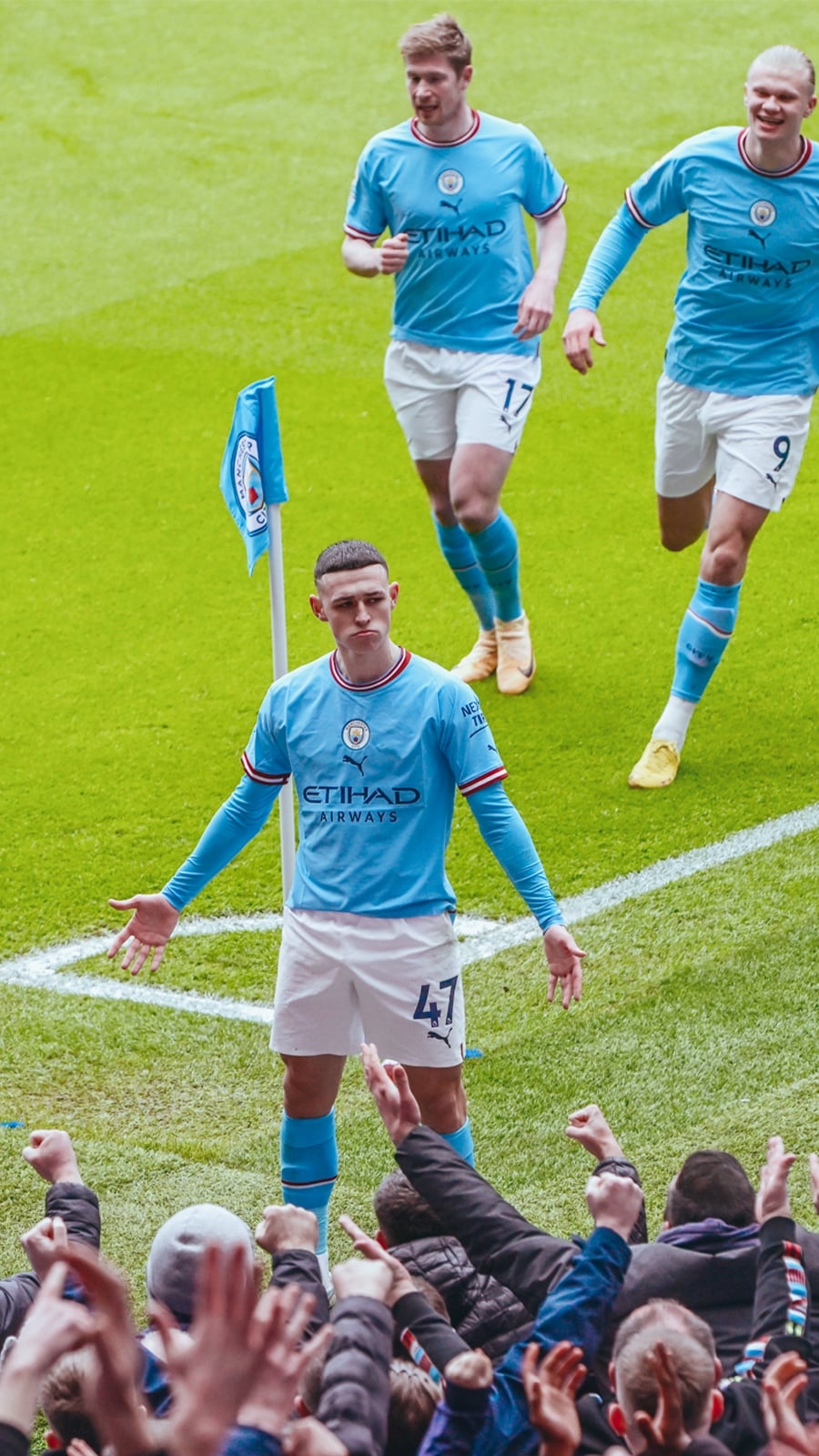 900x1600 Iconic Picture.Phil Foden, Phone