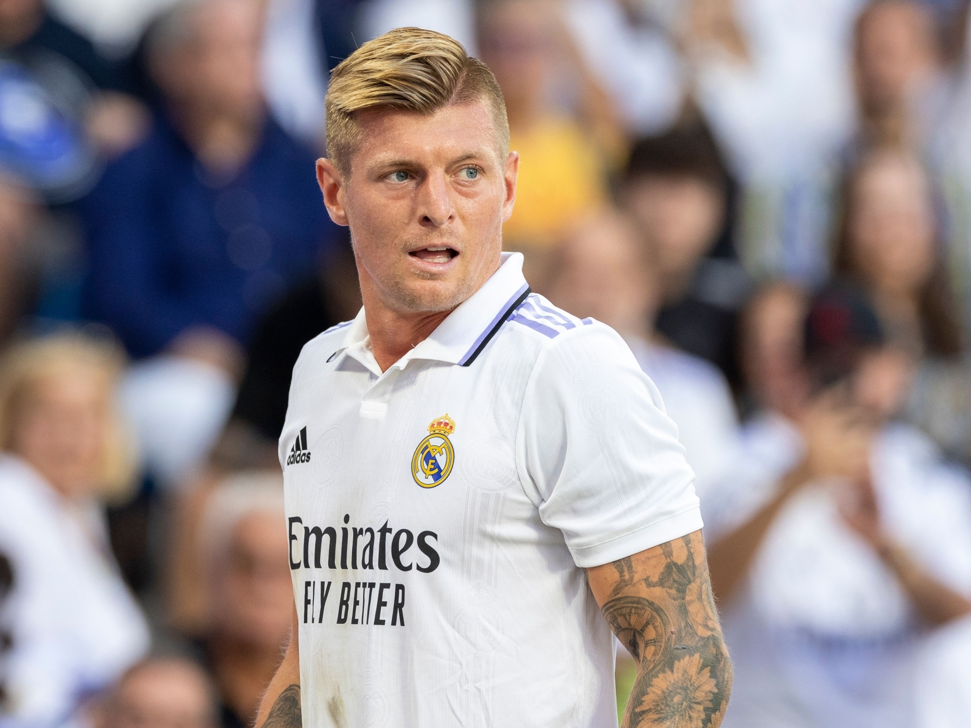 1920x1440 Man City 'keen on Toni Kroos' and can land Real Madrid star in free transfer this summer as he runs down contract. The US Sun, Desktop