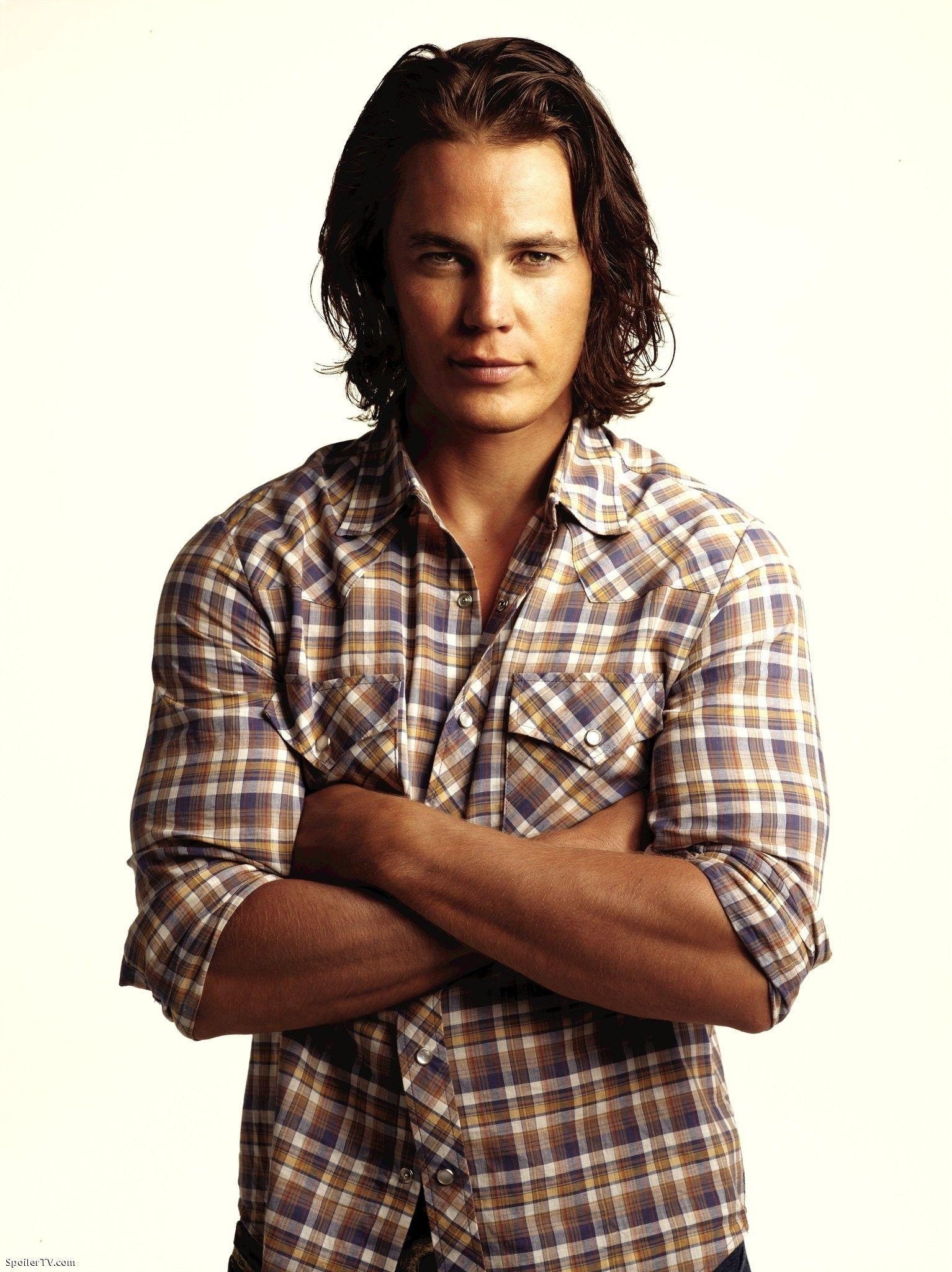 1540x2050 Awesome Taylor Kitsch Image 11. hdwallpaper, Phone