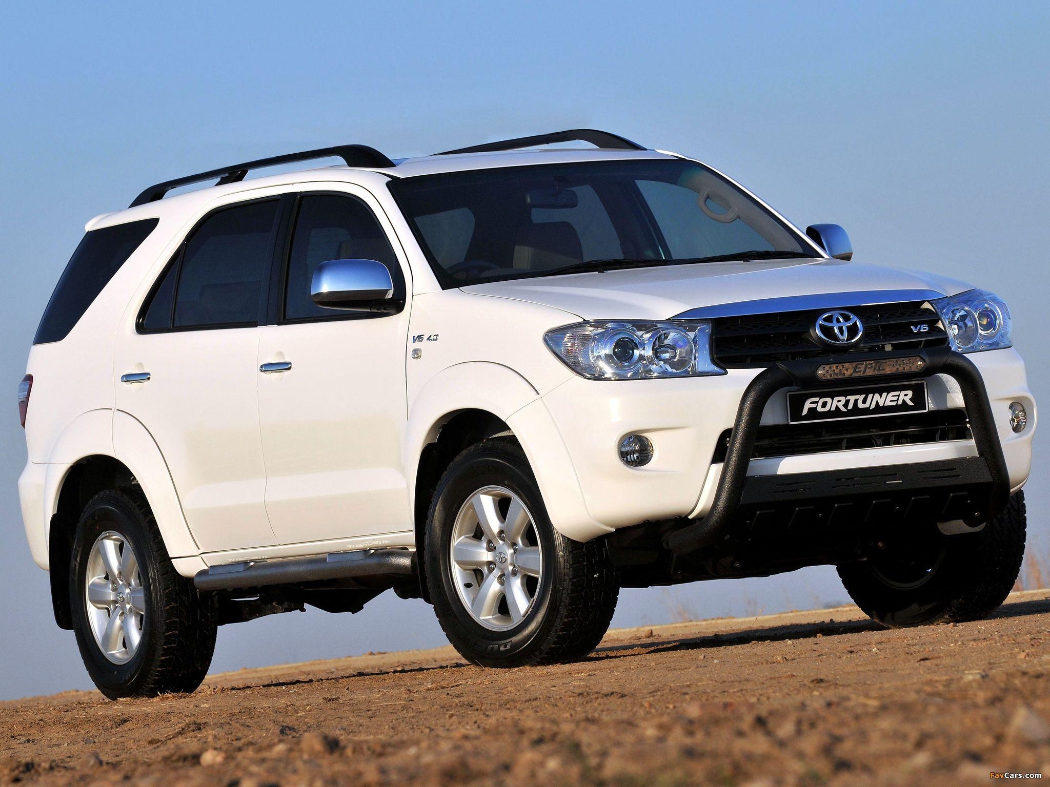 2050x1540 Toyota Fortuner Epic 2009 wallpaper, Desktop