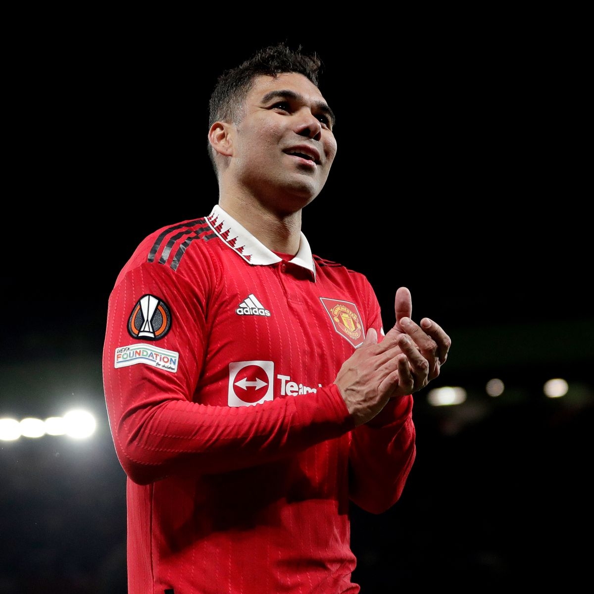 1200x1200 Casemiro shows feeling is mutual towards Man Utd teammate with 'best player' remark, Phone