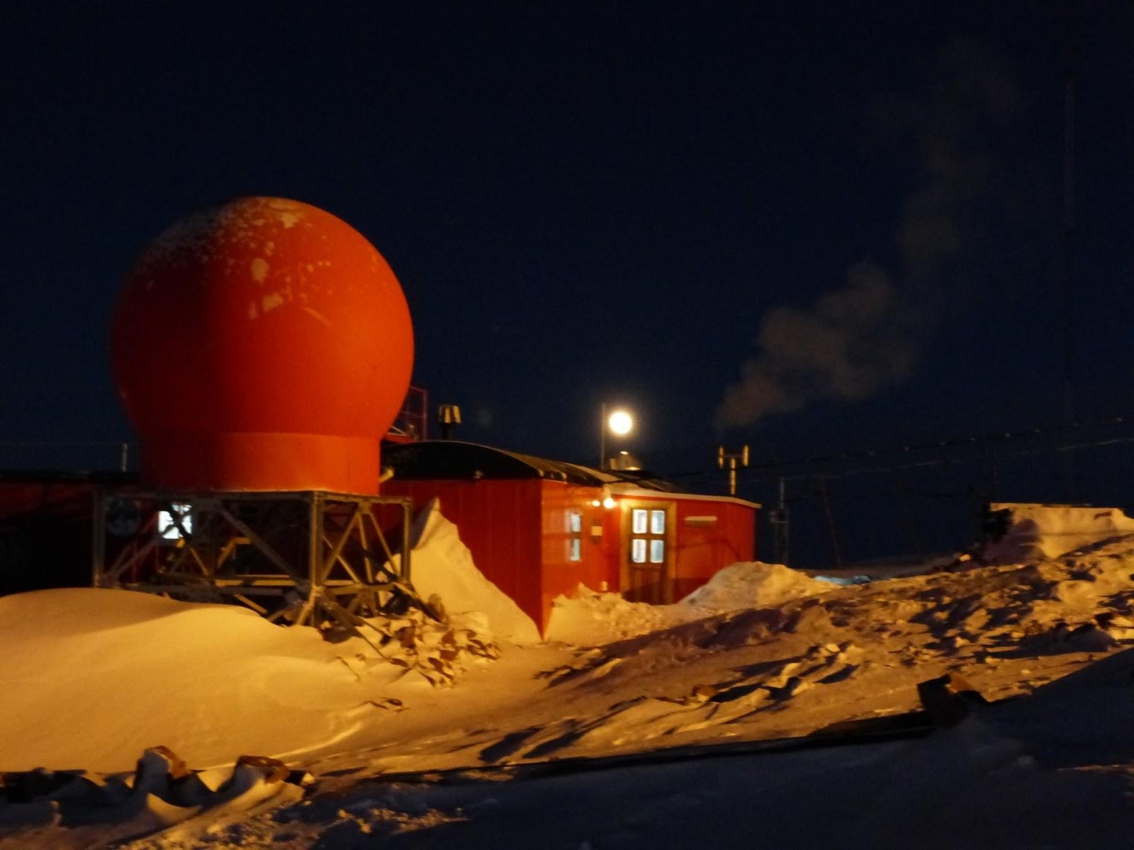 1600x1200 Tierra de Pingüinos: ENNTREVISTA AL JEFE DE LA BASE ANTÀRTICA, Desktop