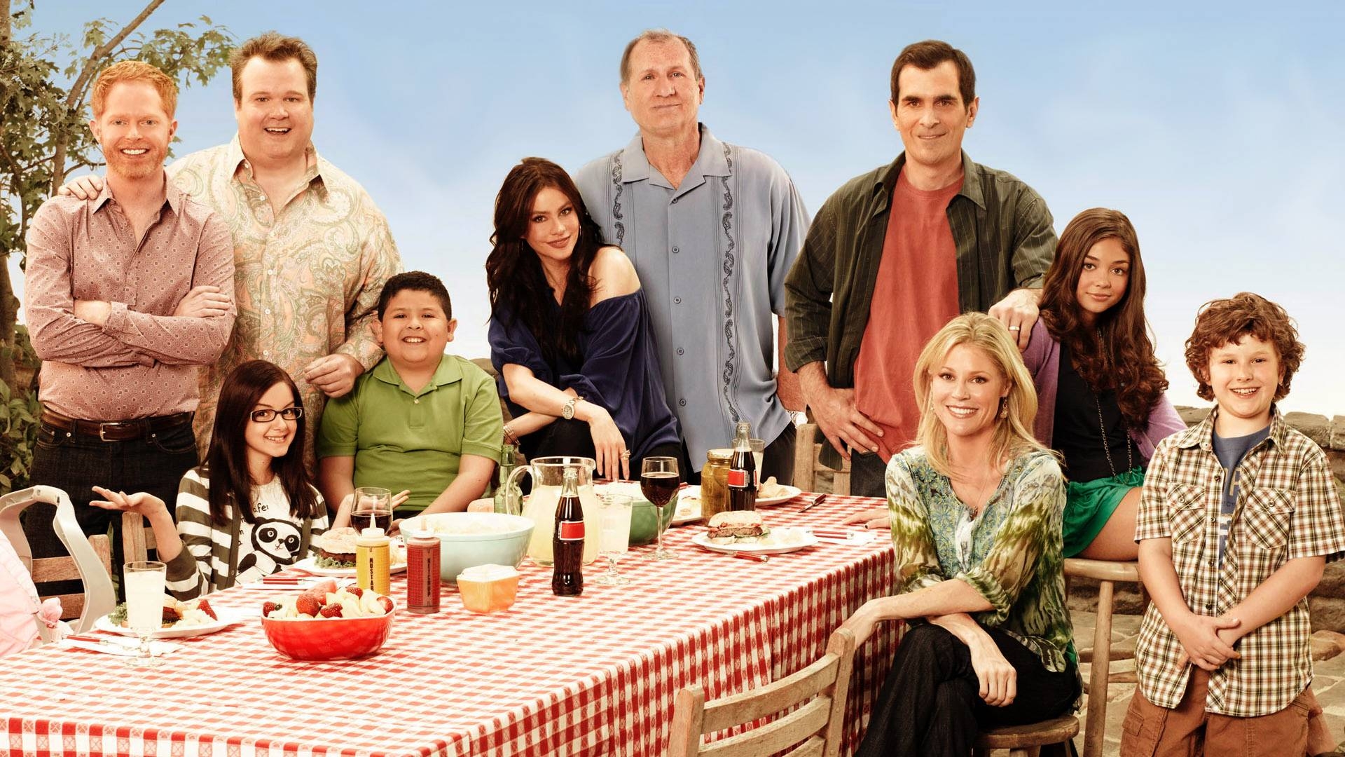 1920x1080 Modern Family Wallpaper, Desktop