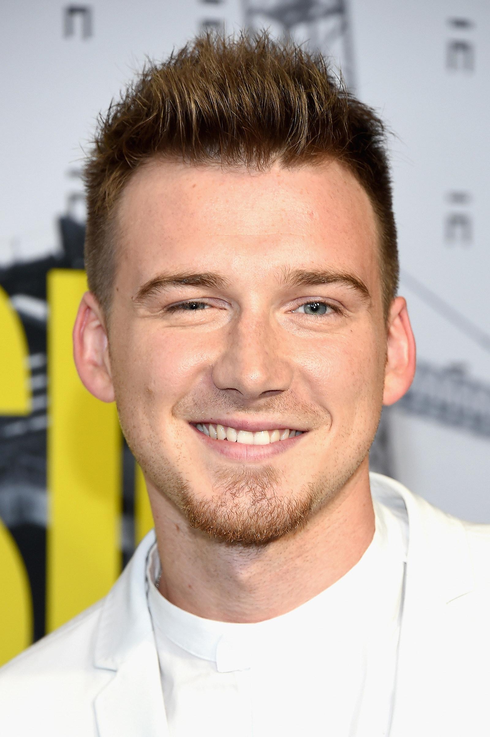 1600x2410 Who Is Morgan Wallen? 5 Things You Need to Know, Phone