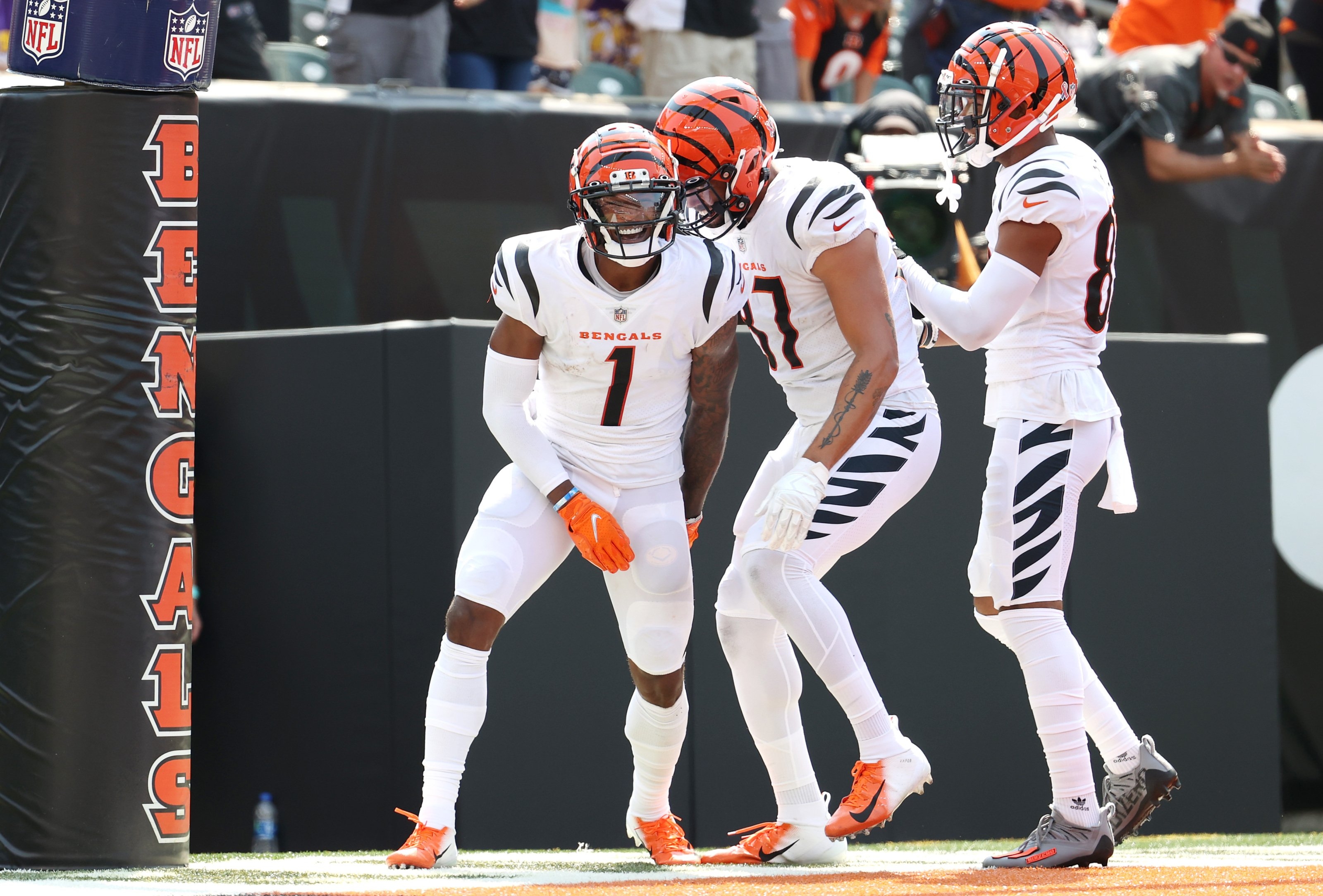 3200x2170 Bengals: Ja'Marr Chase an early odds makers' fave for Rookie of the Year, Desktop