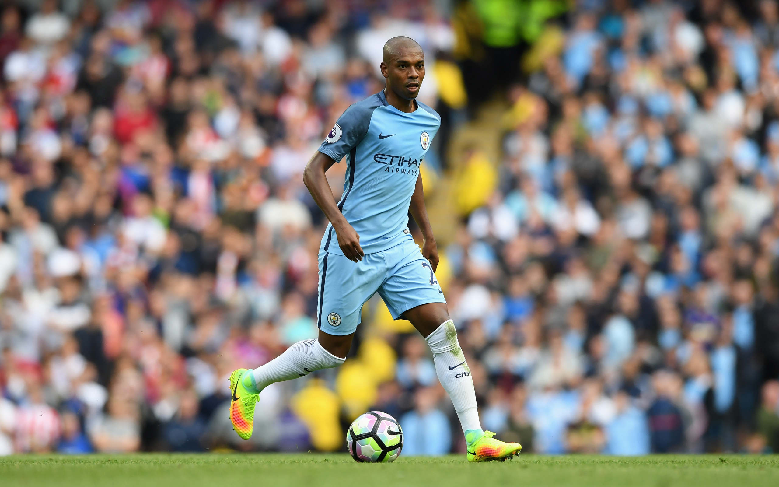 2560x1600 Download wallpaper Fernandinho, Manchester City, football, England, Desktop