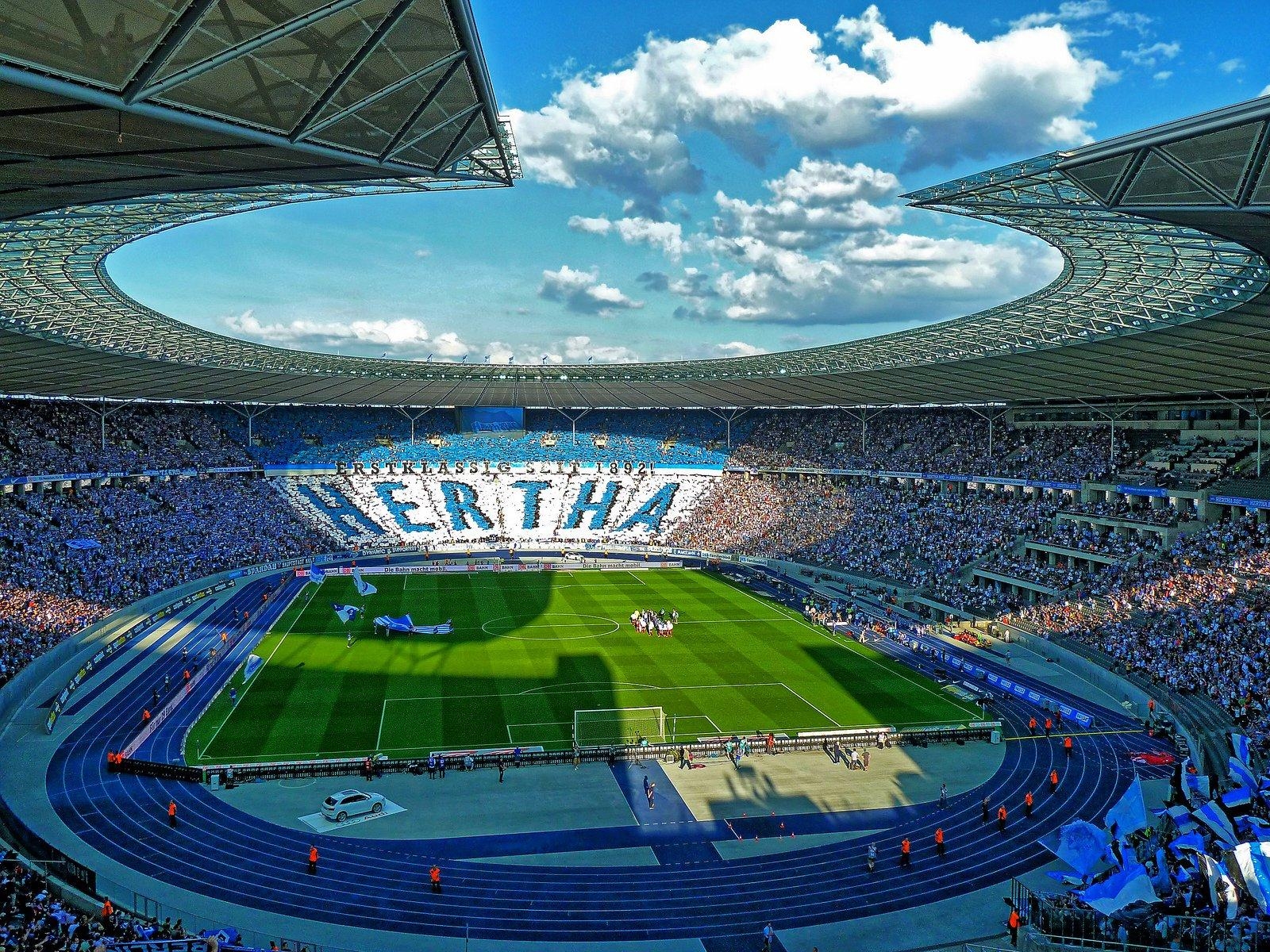 1600x1200 Olympiastadion, Desktop