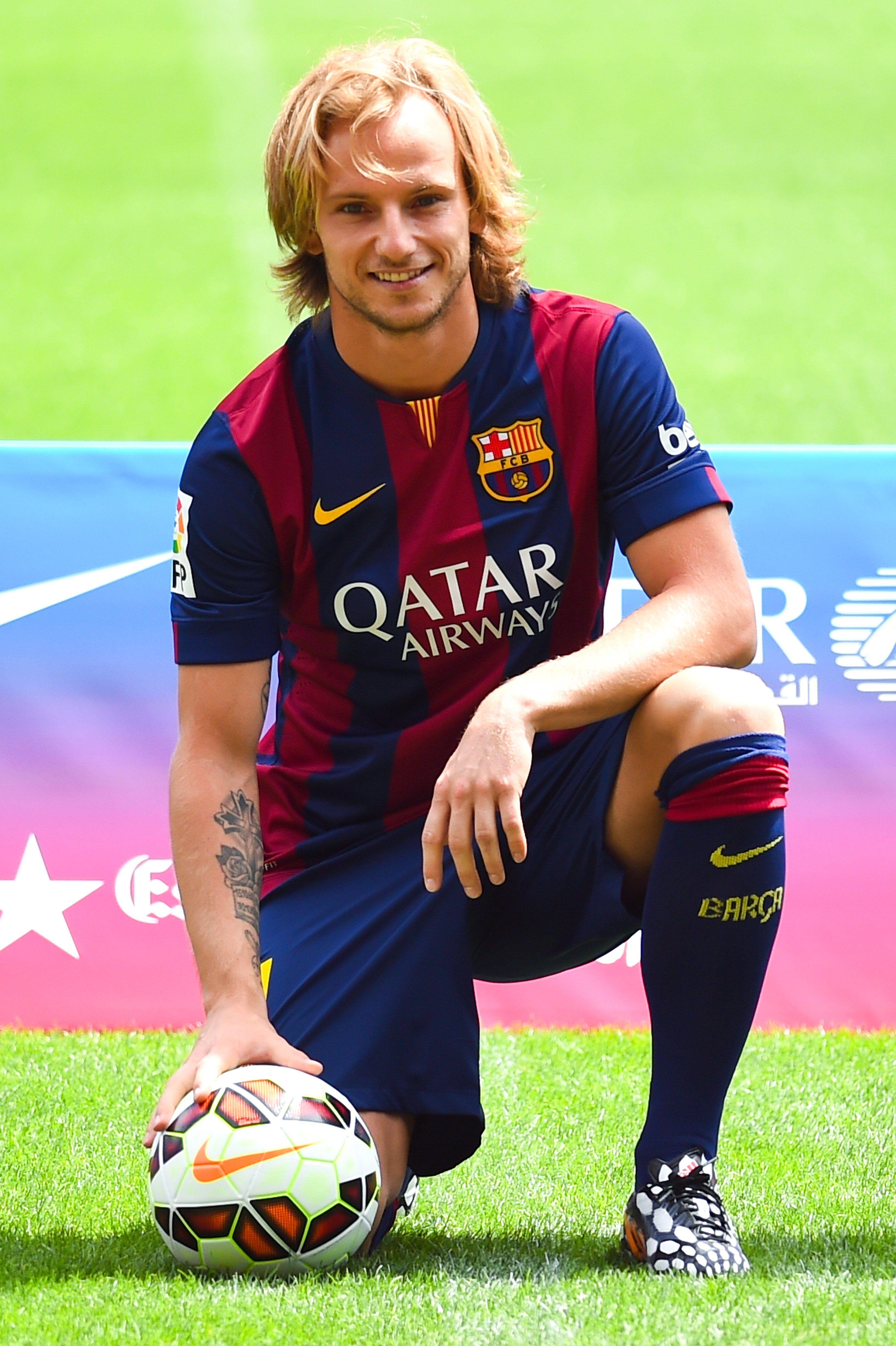 3280x4930 Ivan rakitic hombre futbolista fc barcelona croacia wallpaper, Phone