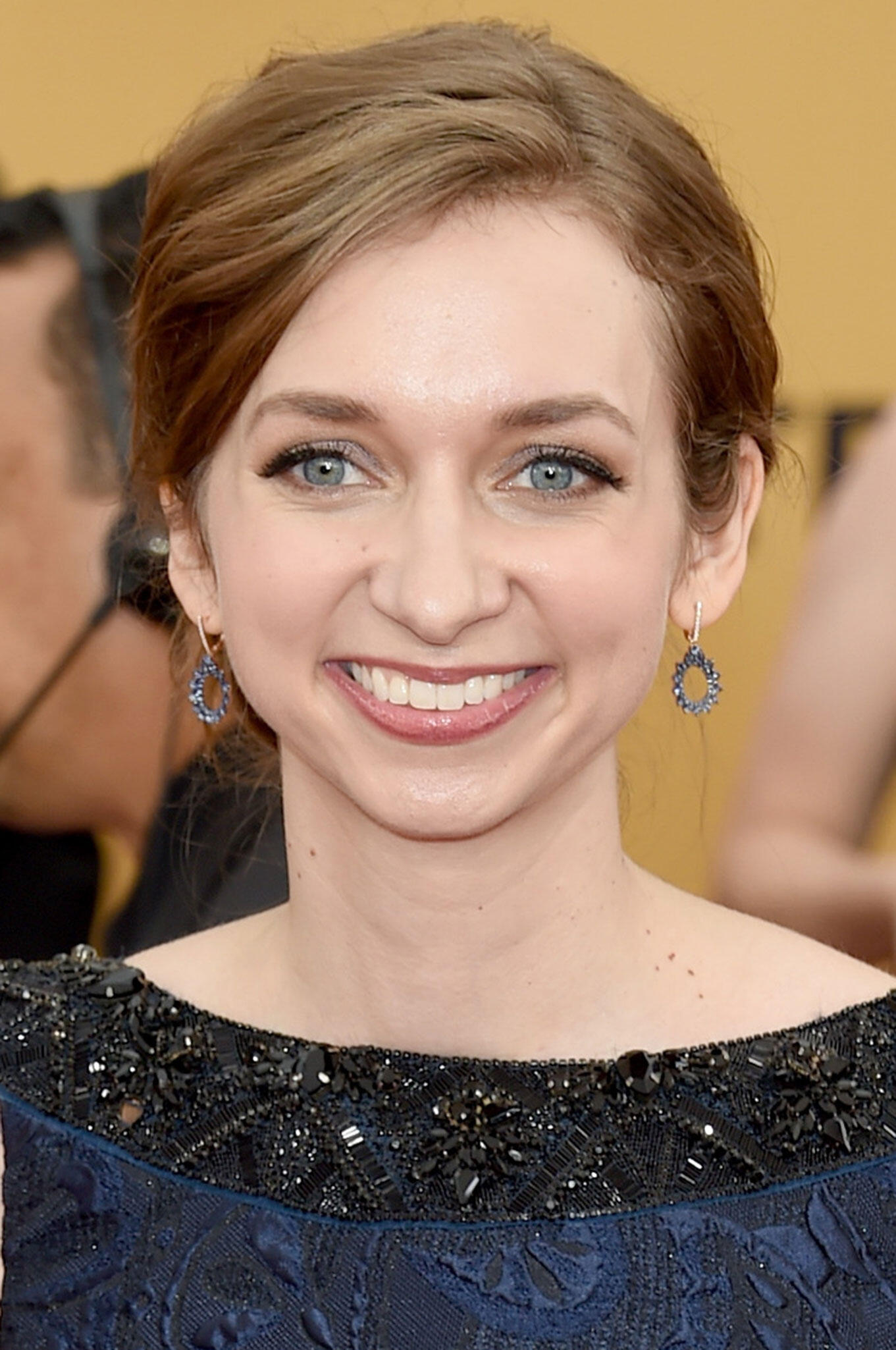 1370x2050 Lauren Lapkus Picture and Photo, Phone