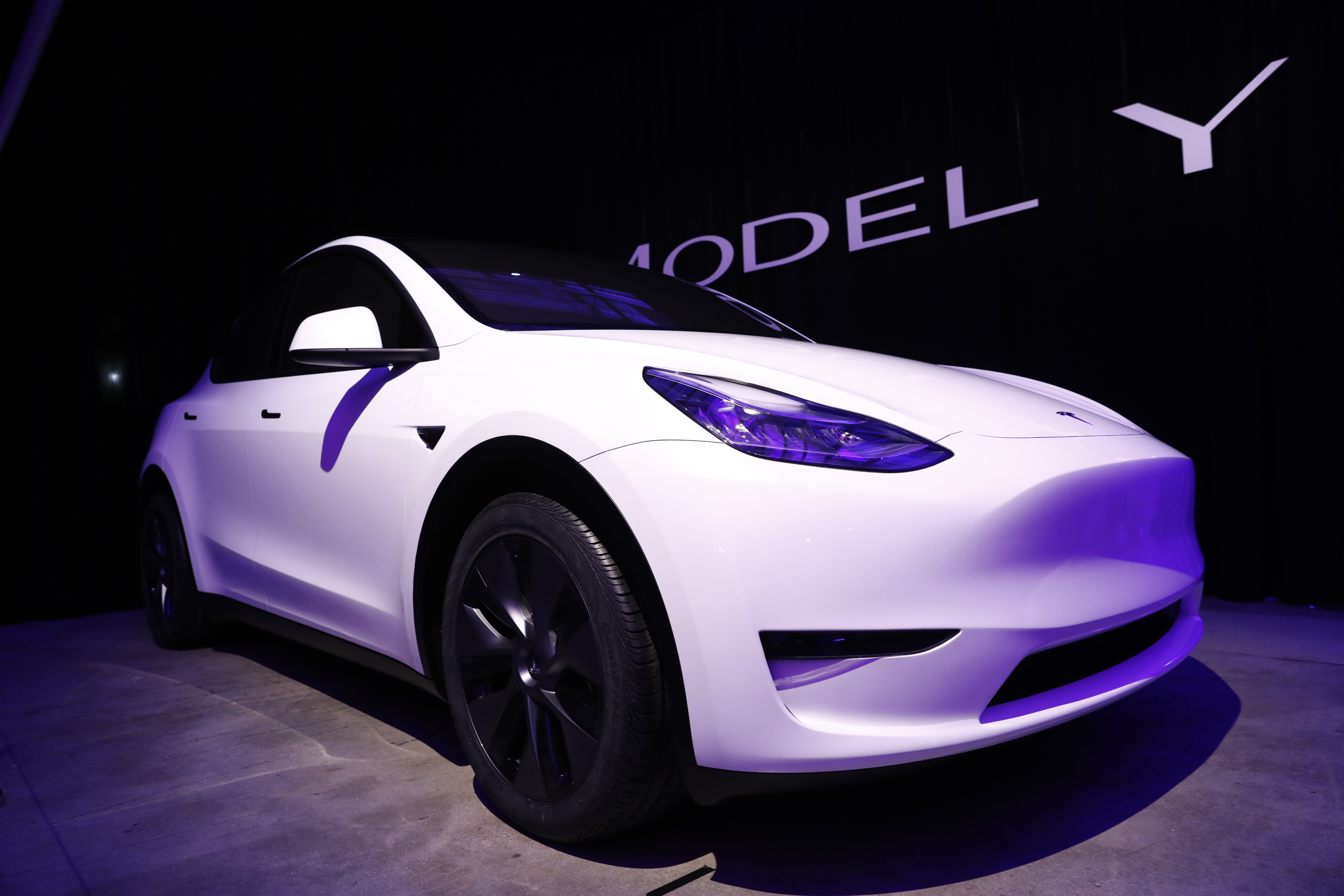 4470x2980 Tesla surprises everyone by delivering the Model Y ahead of schedule, Desktop