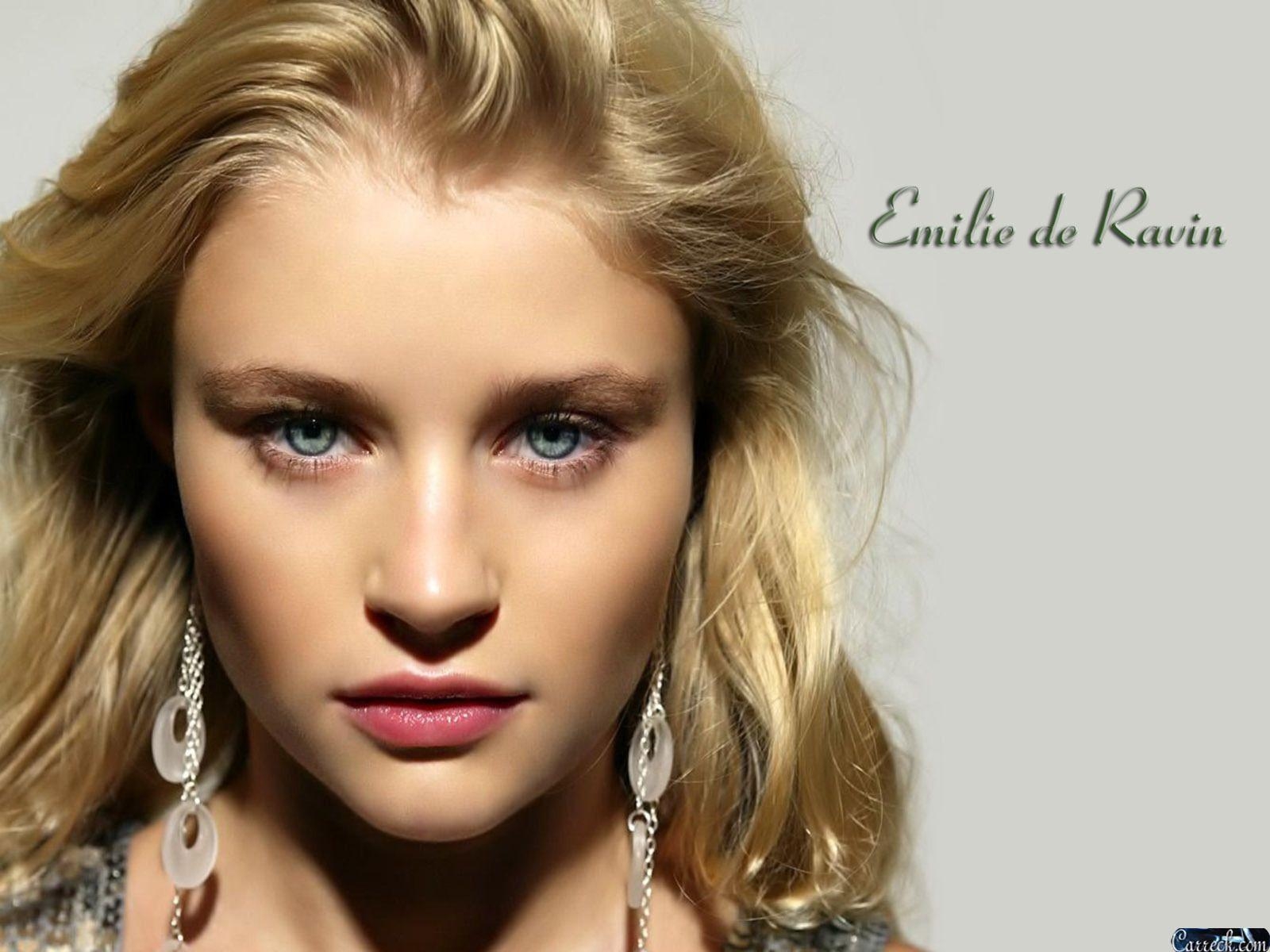 1600x1200 Emilie De Ravin Wallpaper 10 X 1200, Desktop