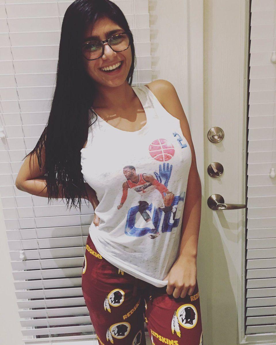 960x1200 Mia Khalifa Wallpaper Free Mia Khalifa Background, Phone