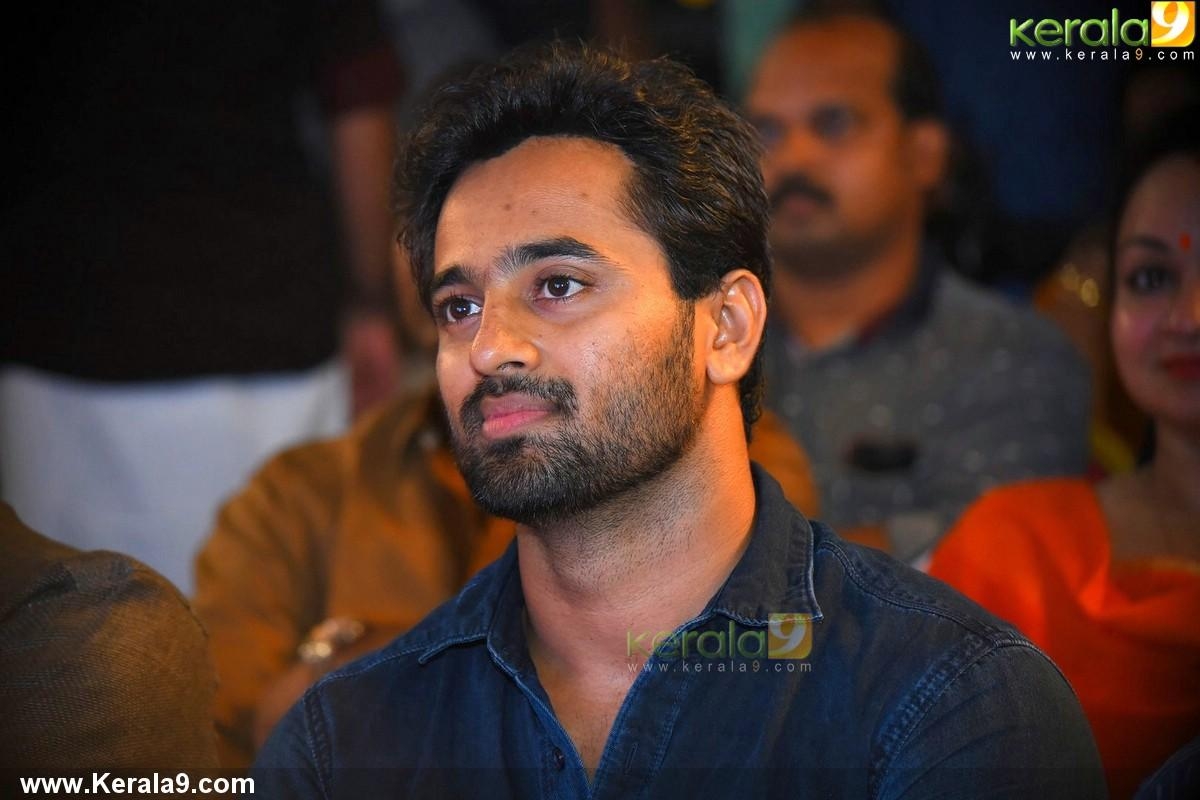 1200x800 Unni mukundan at oru murai vanthu parthaya movie audio, Desktop