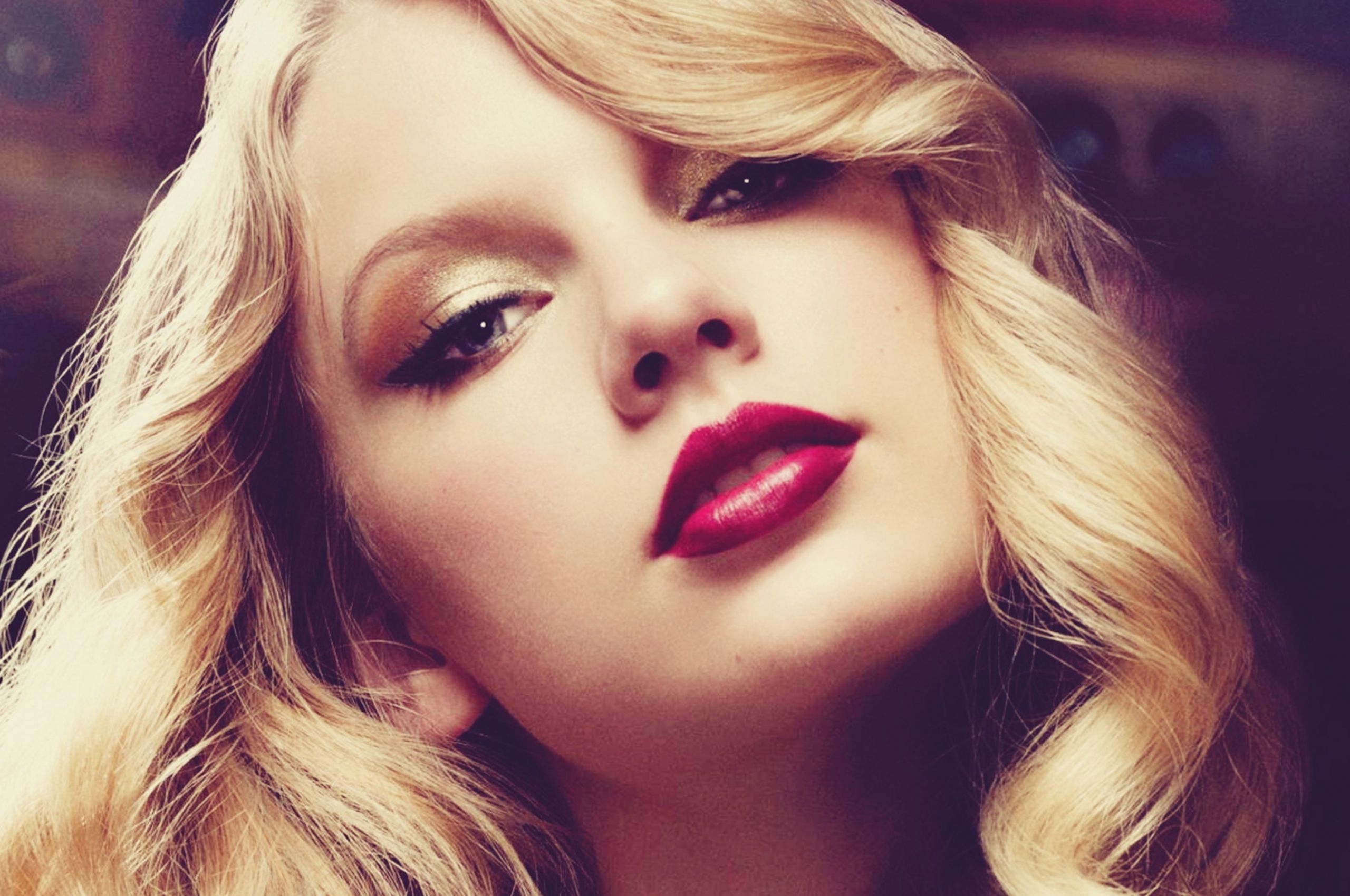 2560x1700 Free download Vintage 4K Taylor Swift Wallpaper 4K Wallpaper, Desktop