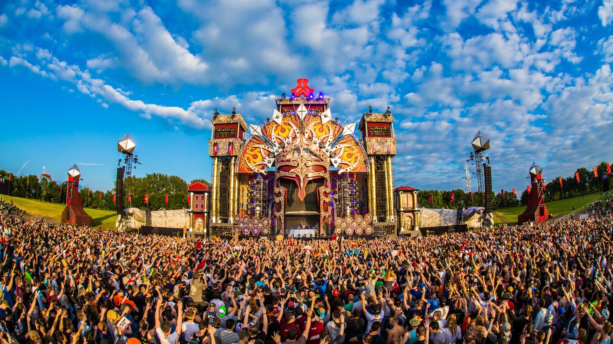 2050x1160 Your comprehensive 'weekend warriors' guide to Defqon.1! ‹ ALIVE AT, Desktop