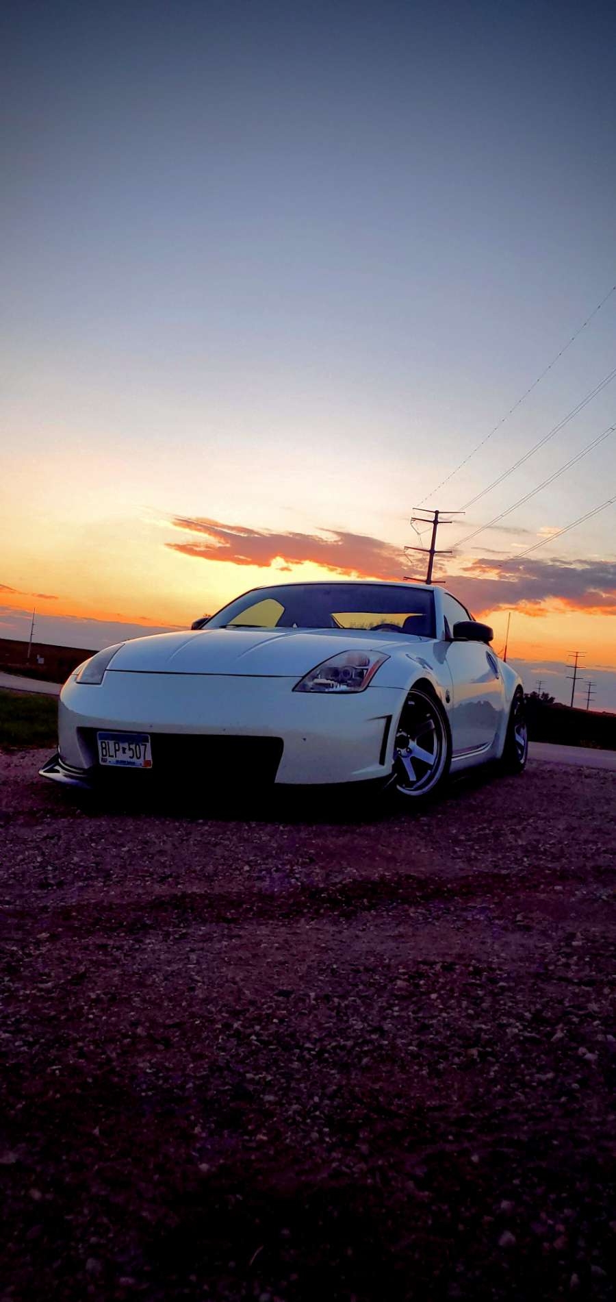 900x1910 Nissan 350Z, Phone