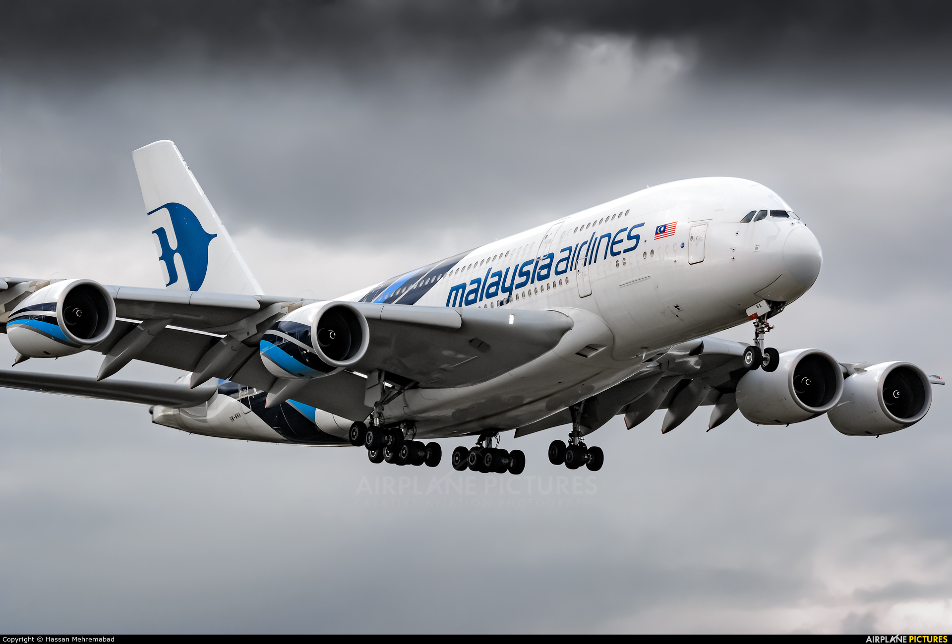 1920x1300 9M MNA Airlines Airbus A380 At London. Photo ID 791500, Desktop