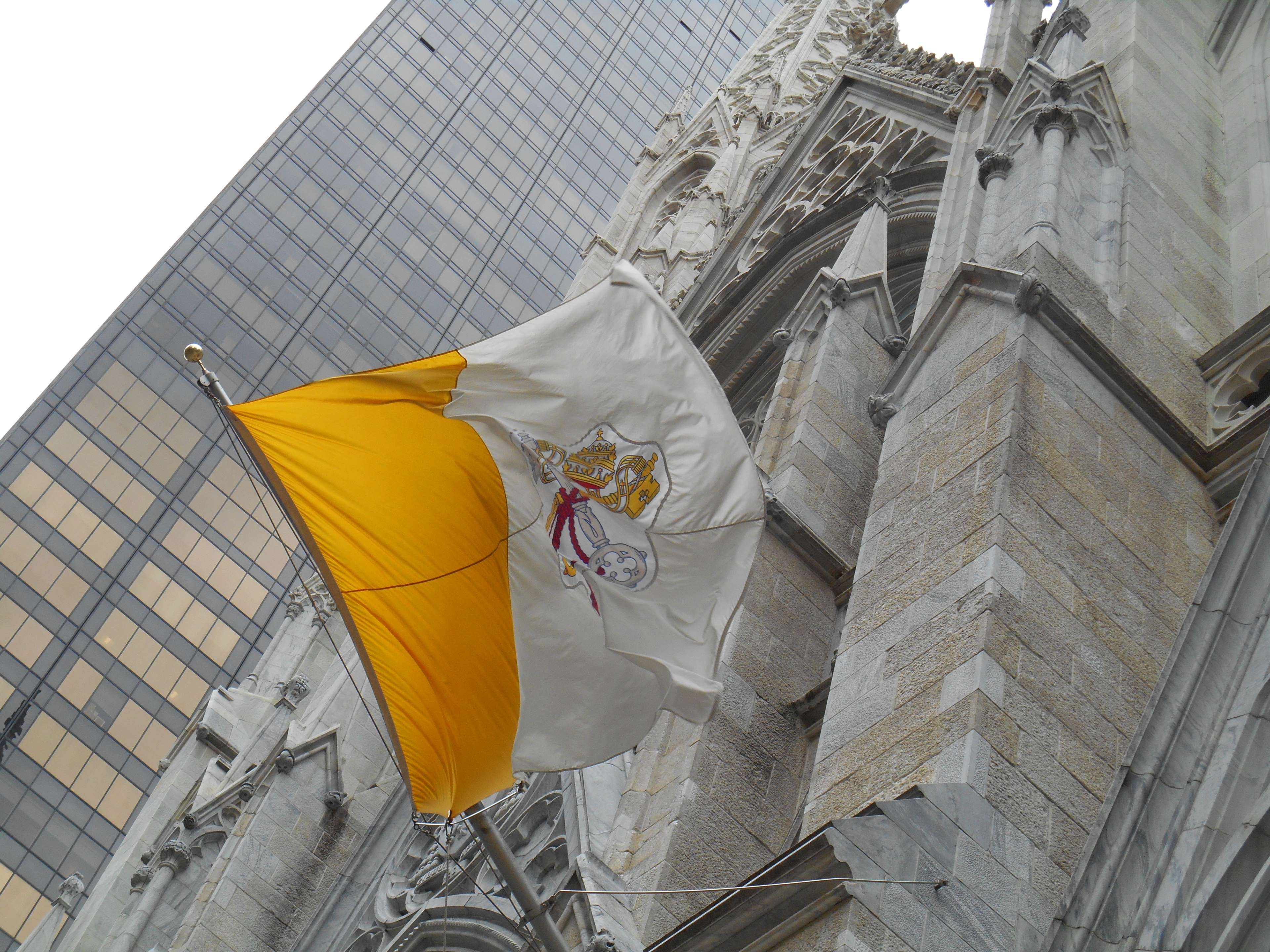 3840x2880 black and white #flag #new york city wallpaper #vatican #yellow 4k, Desktop