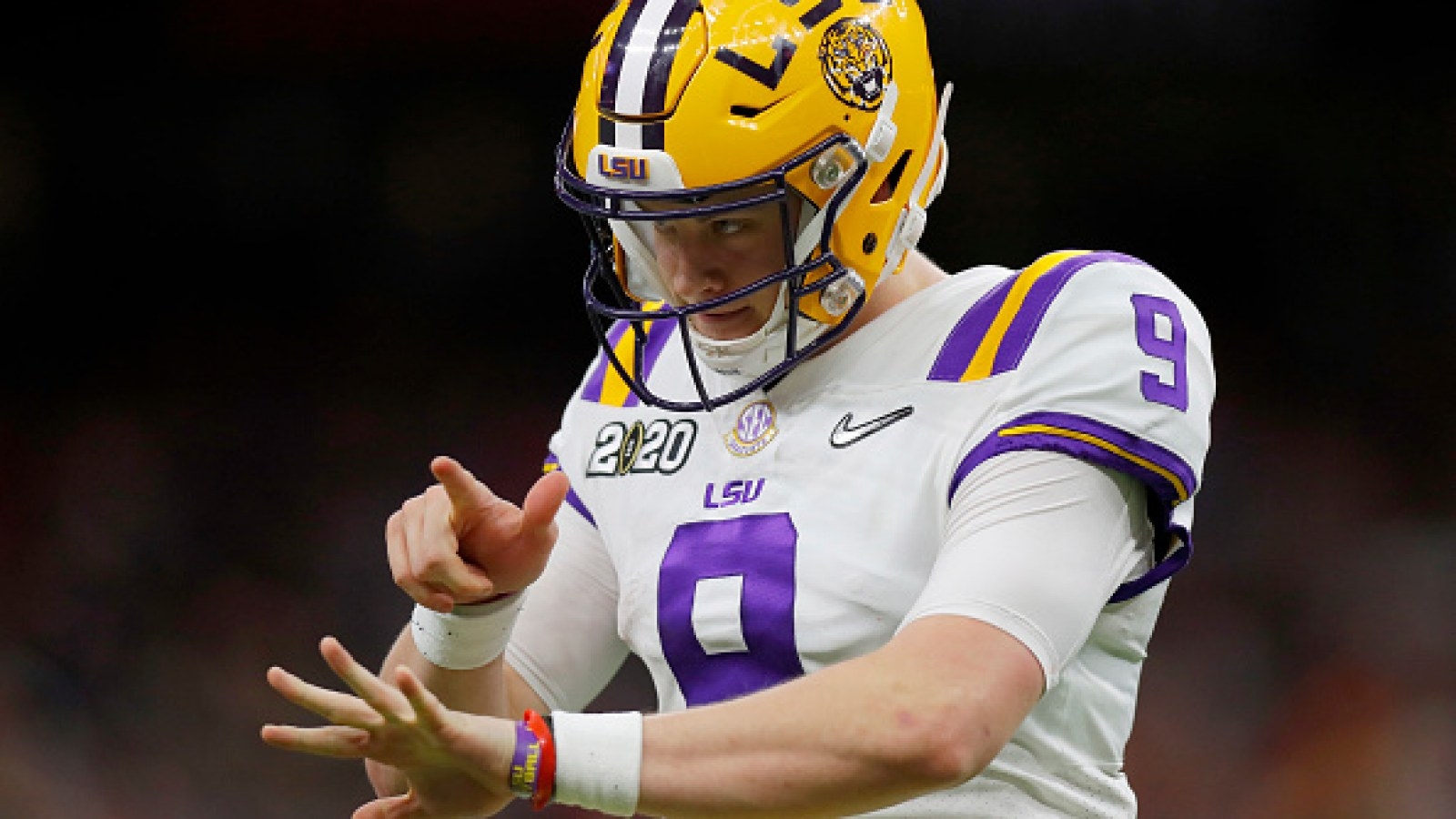 1600x900 Joe Burrow Jokes About 'Retirement' Because of His 'Tiny Hands' Before the NFL Combine, Desktop