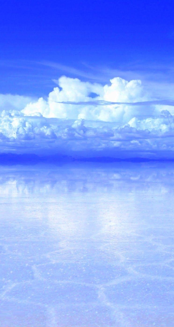 750x1400 Uyuni Salt Flat, Bolivia (English) / Salar de Uyuni / 天空之镜（乌, Phone