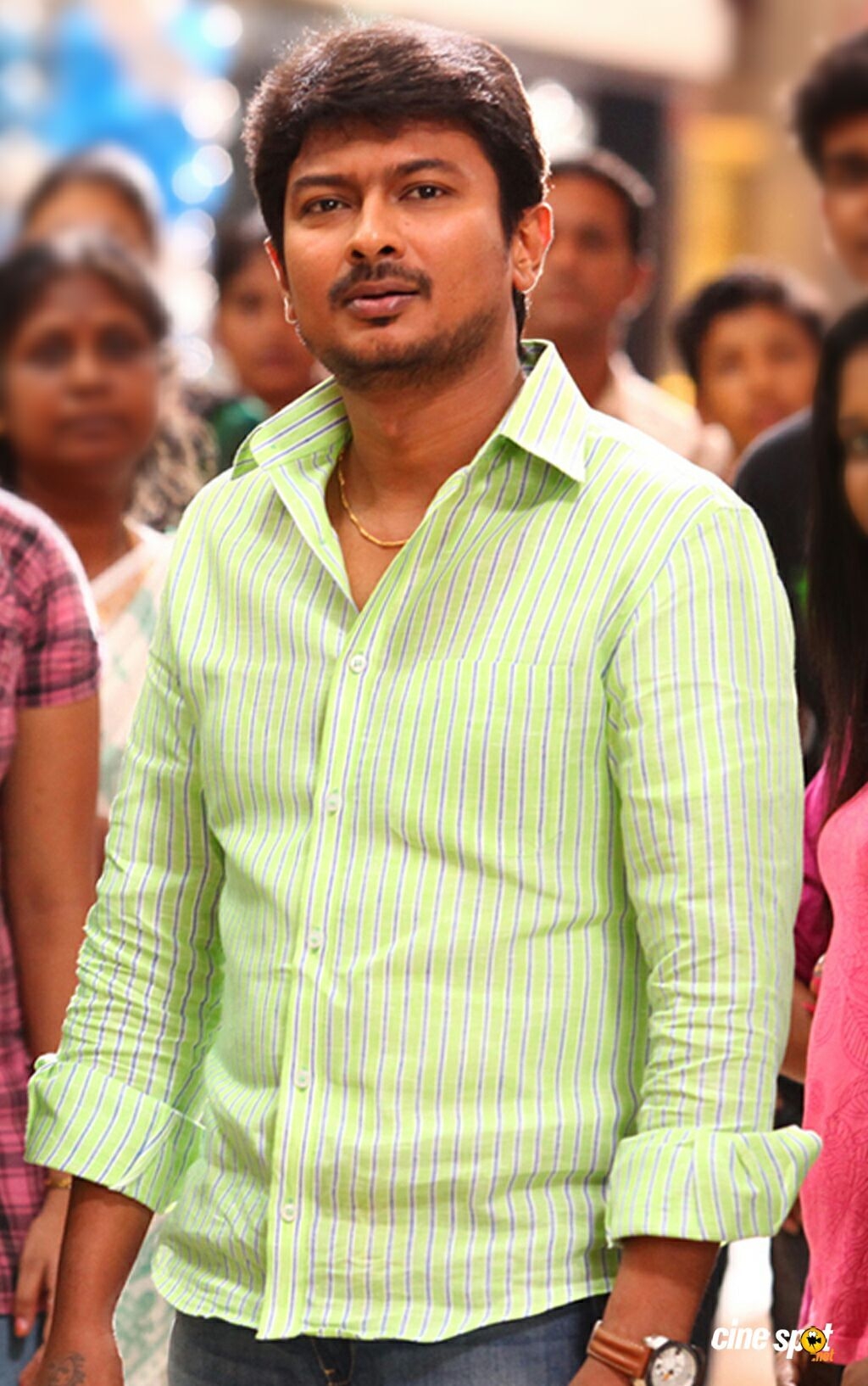 1030x1640 Udhayanidhi Stalin in Idhu Kathirvelan Kadhal Photo (3), Phone