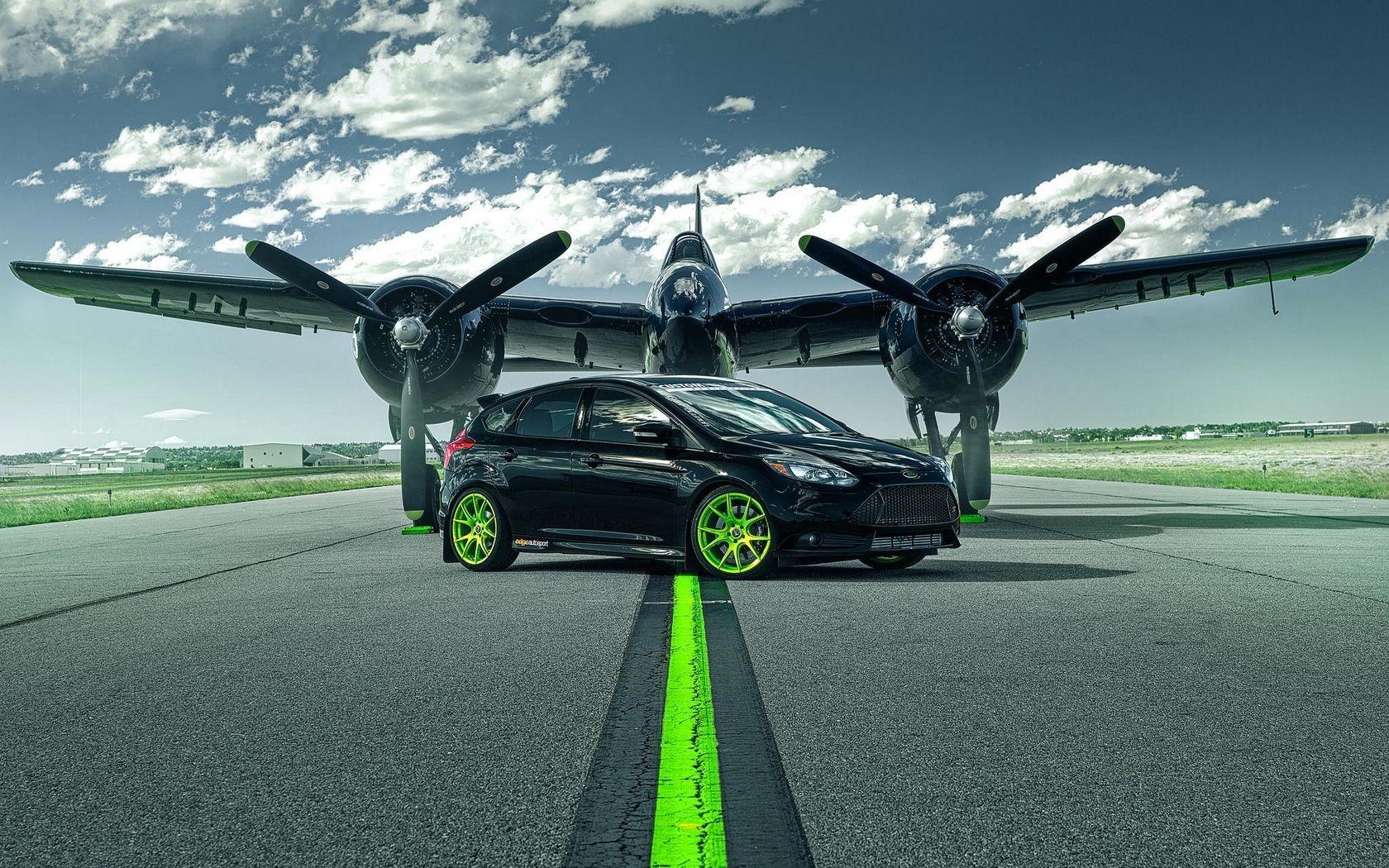 1680x1050 Download wallpaper  ford focus, st, ford, plane, runway, Desktop