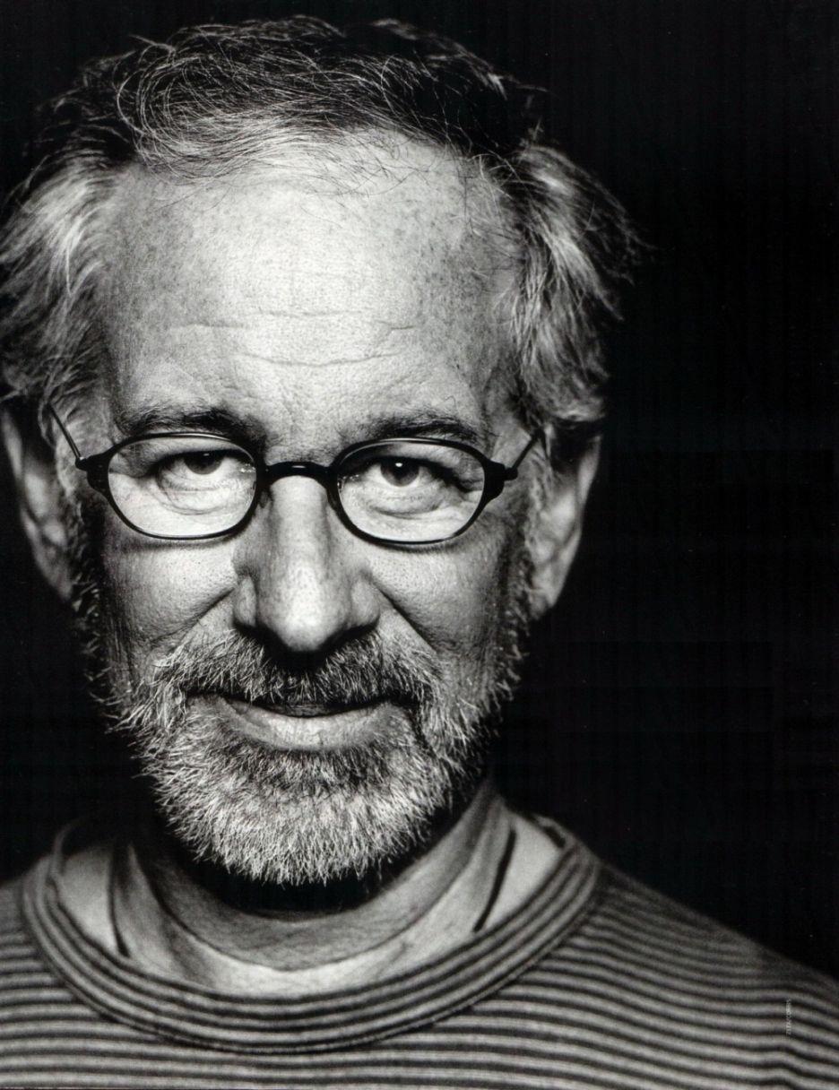 940x1220 Steven Spielberg Wallpaper, Phone