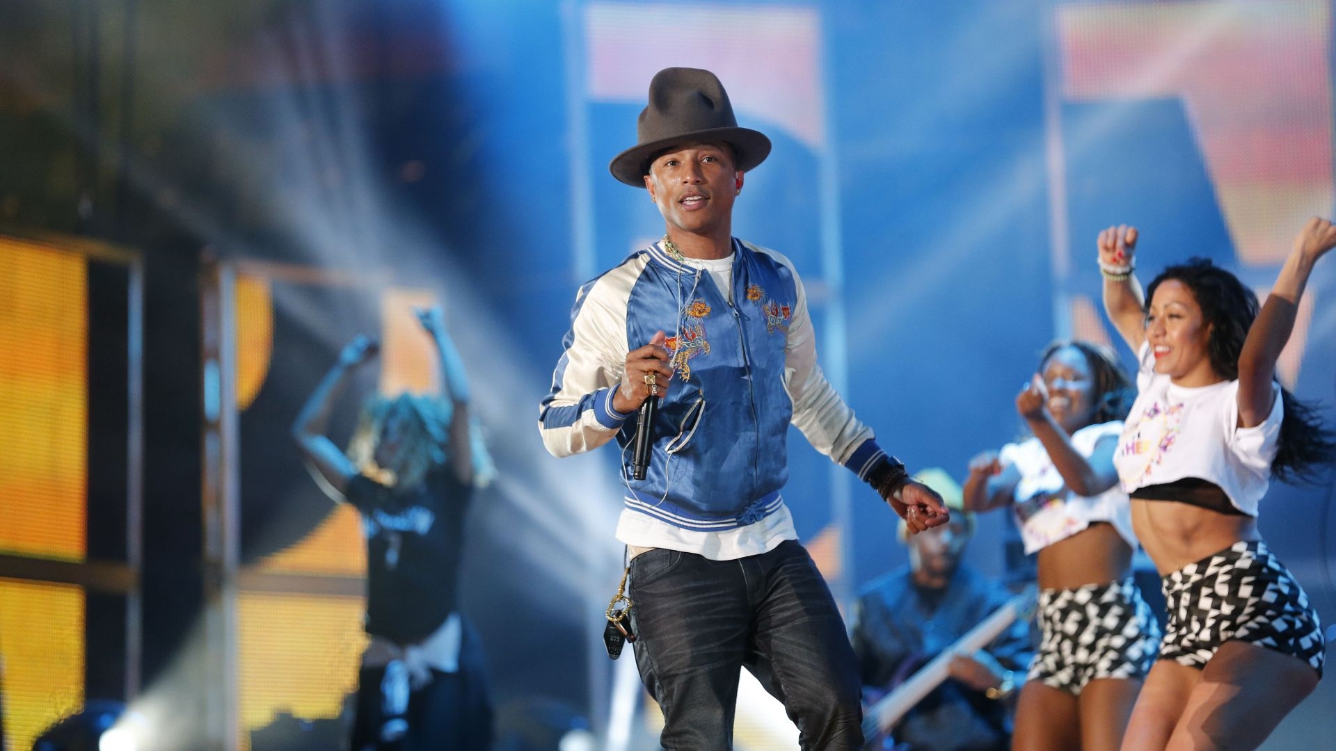 1920x1080 Desktop Wallpaper Pharrell Williams, Grammy HD Image, Picture, Background, 0rndtu, Desktop