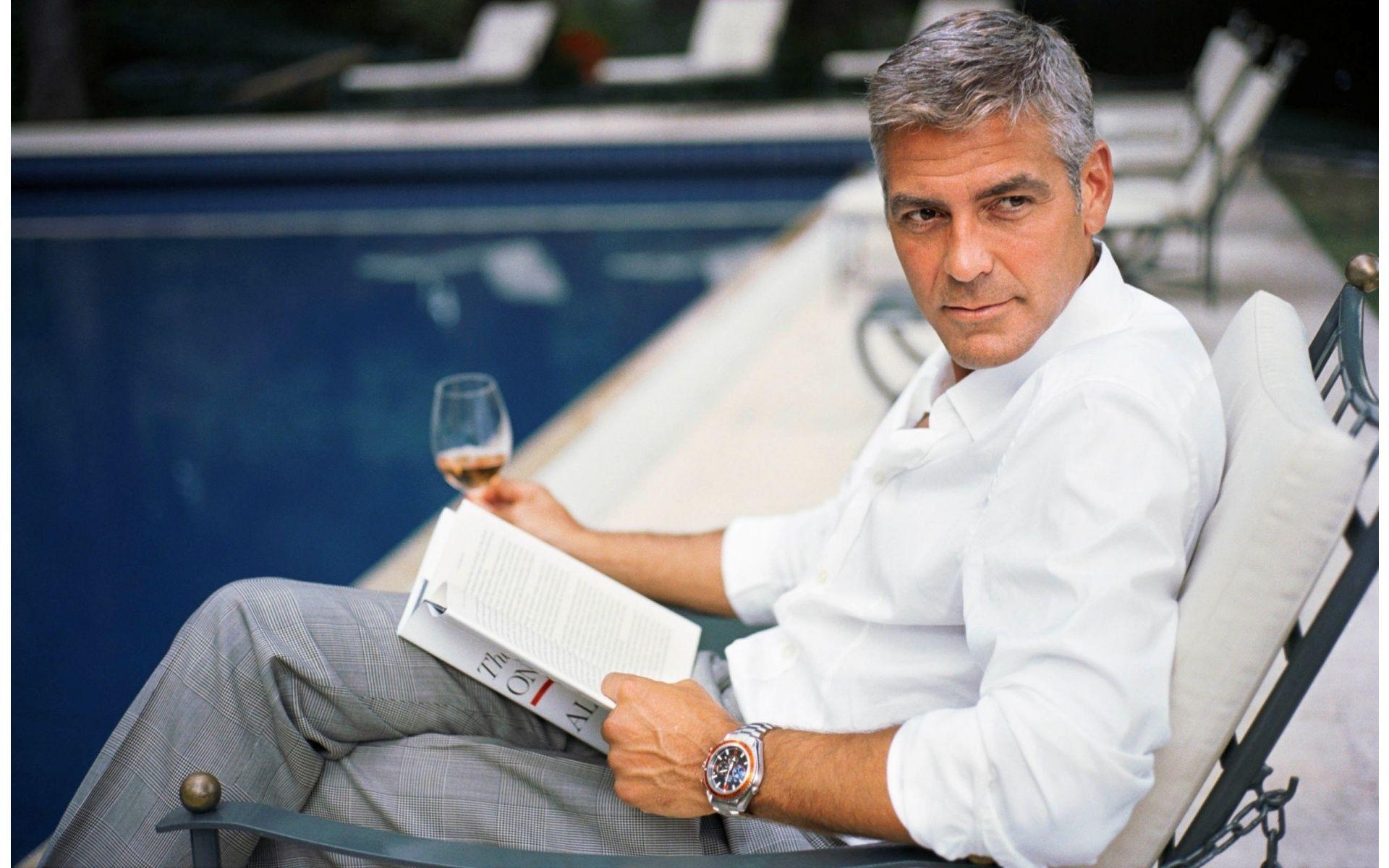 1920x1200 George Clooney Drinking Whisky Wallpaper, Desktop