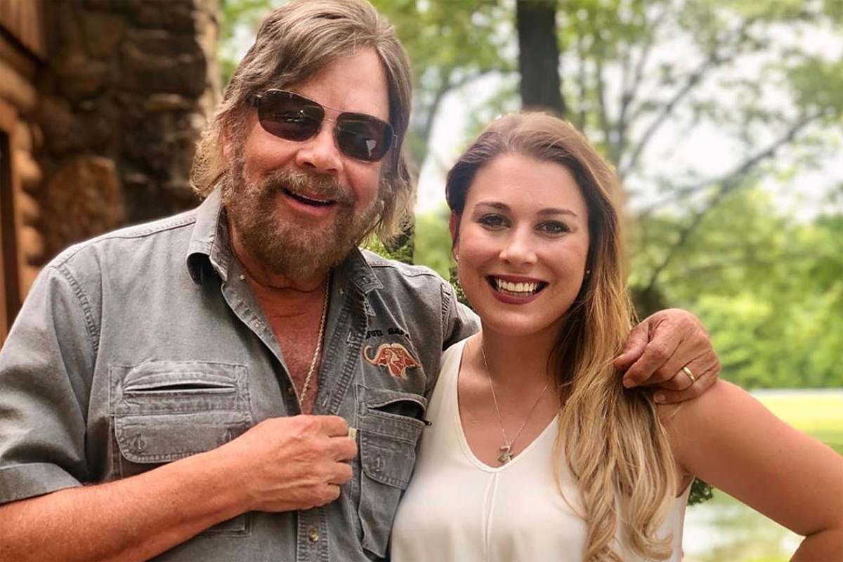 1200x800 Celebration of Life Announced for Hank Williams Jr.'s Daughter, Desktop