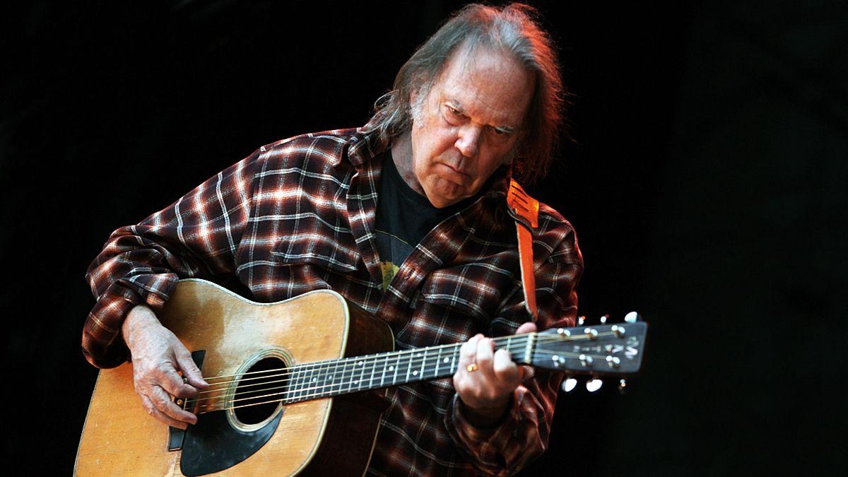 1200x680 Neil Young High Quality Wallpaper, Desktop