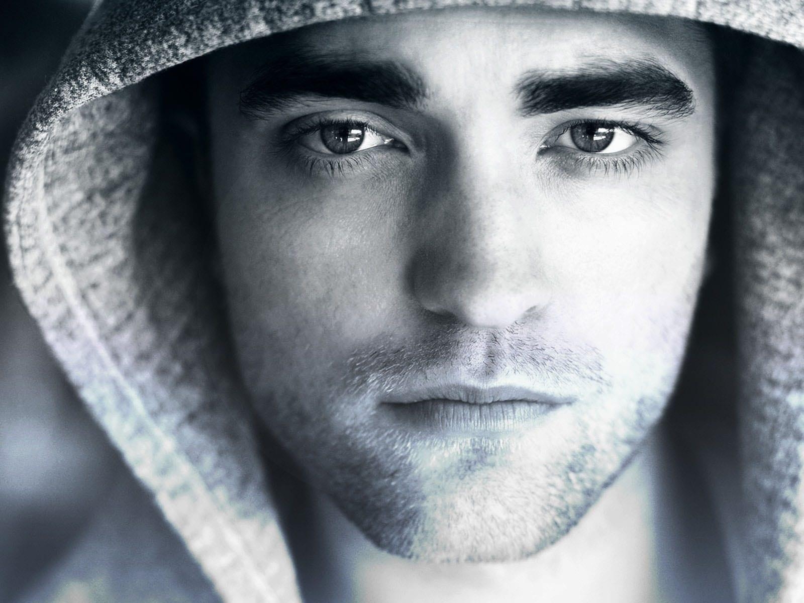 1600x1200 Robert Pattinson Face Wallpaper 57725 px, Desktop