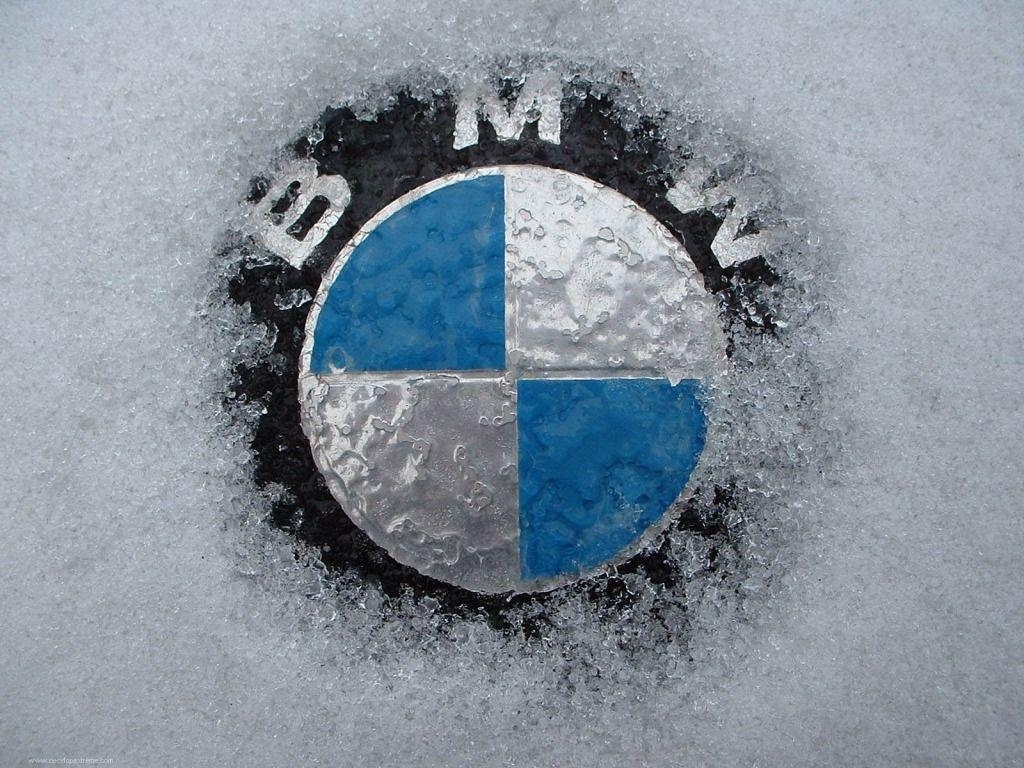 1030x770 BMW logo freezing, Desktop