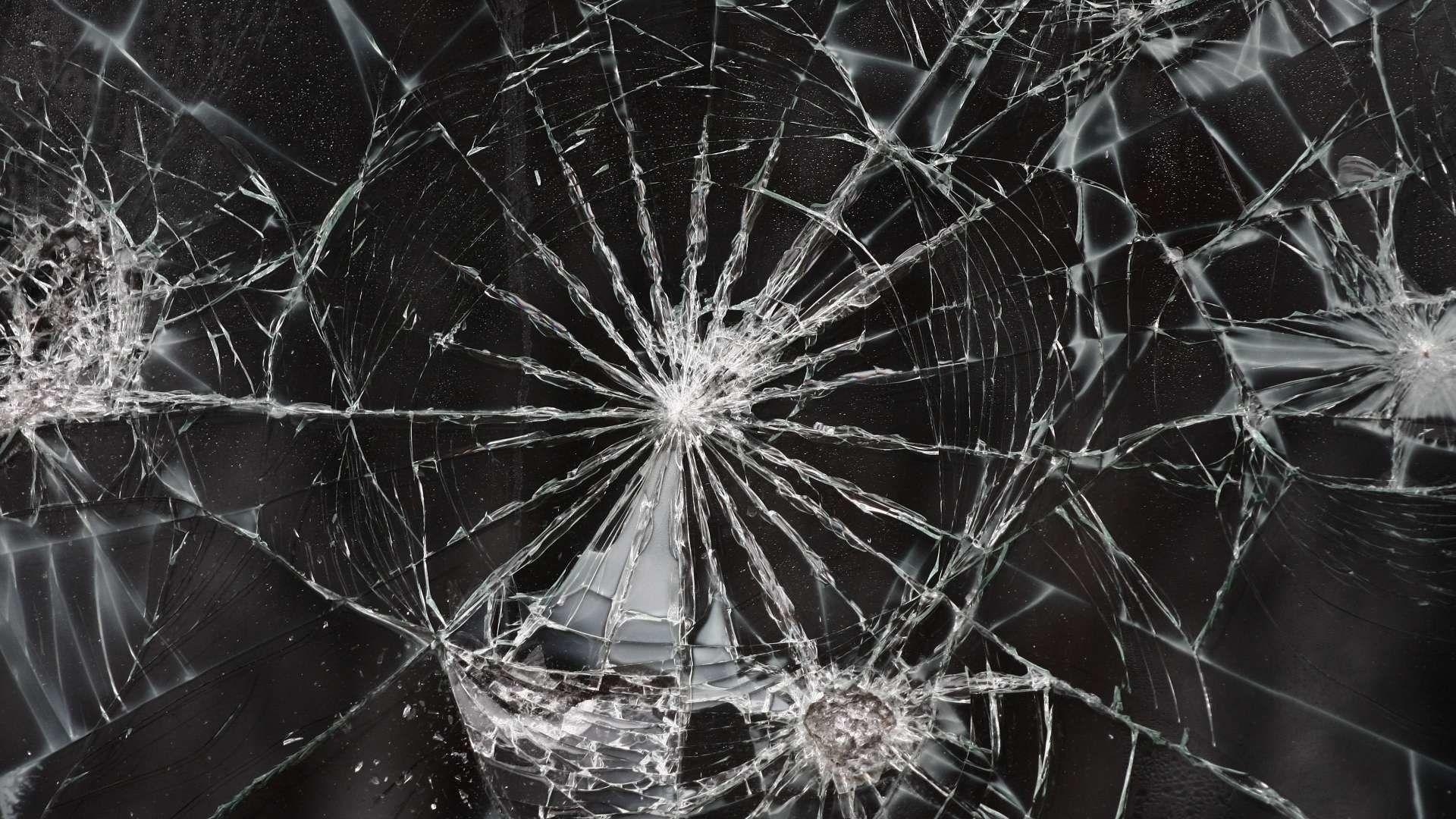 1920x1080 Cracked Screen HD Wallpaper, Desktop