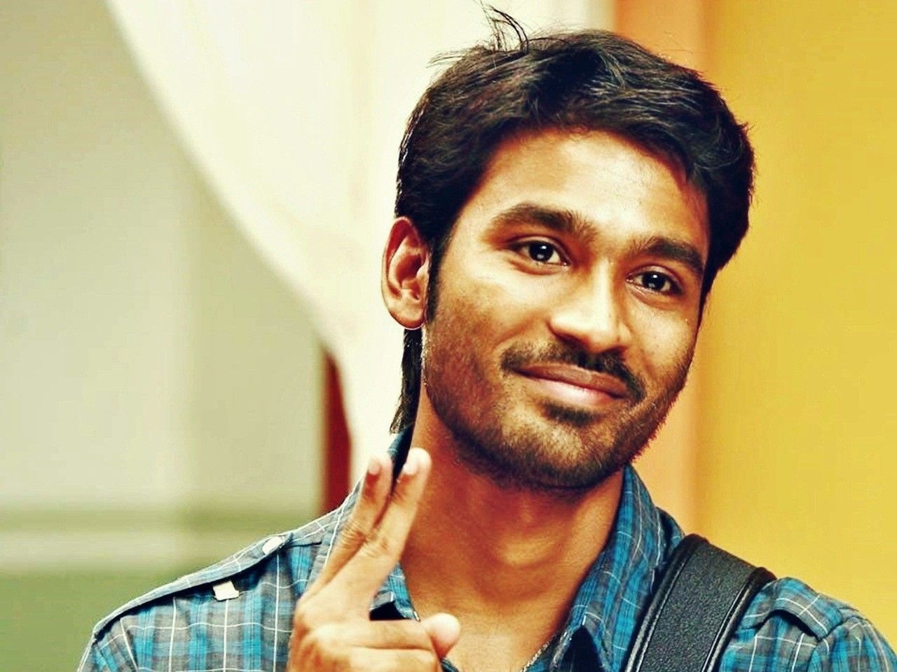 1280x960 Dhanush Image Roshan Sara Ali Khan Dhanush, Desktop