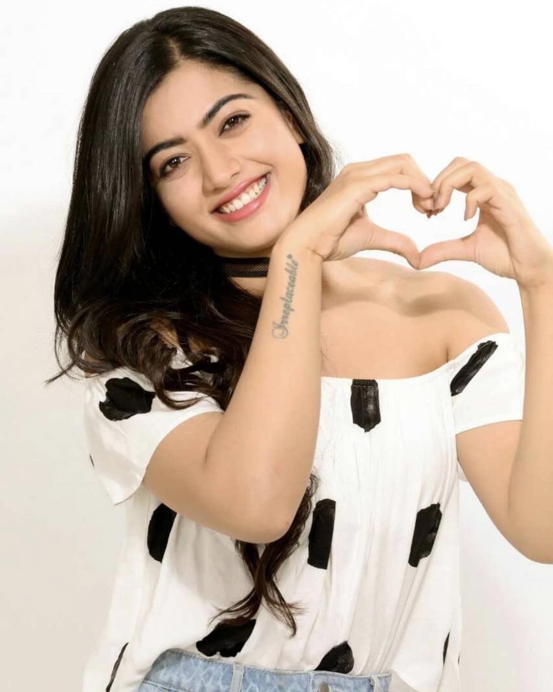 1080x1350 Rashmika opposite Allu Arjun in Sukumar's film!, Phone