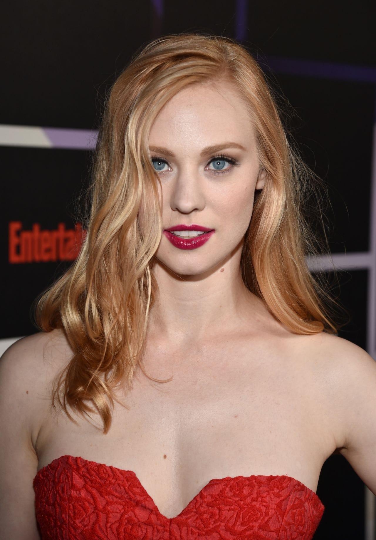 1280x1840 Deborah Ann Woll HD Desktop Wallpaperwallpaper.net, Phone