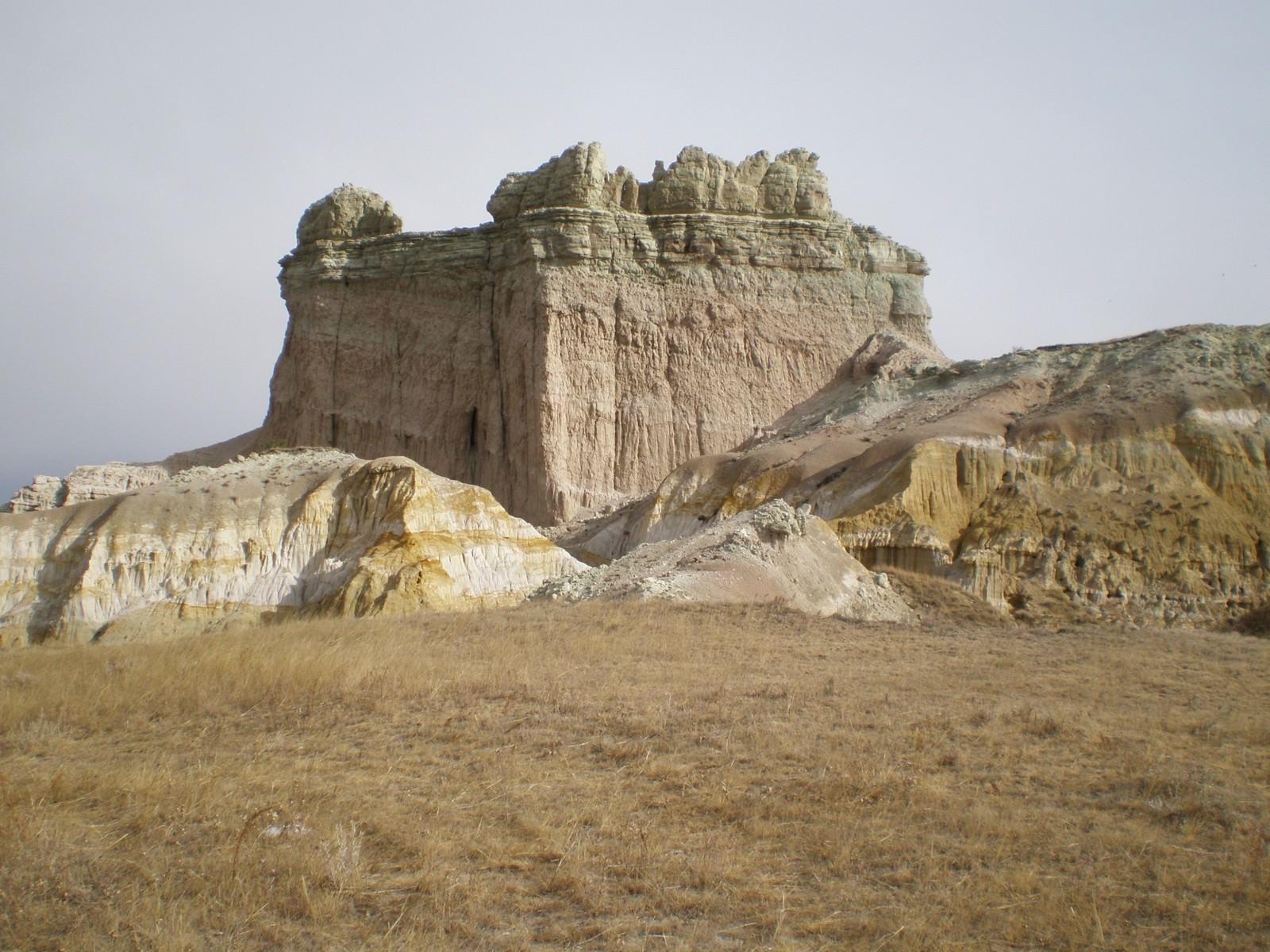 1600x1200 Castle Rock In South Dakota: Nature: Mountains Wallpaper, Desktop